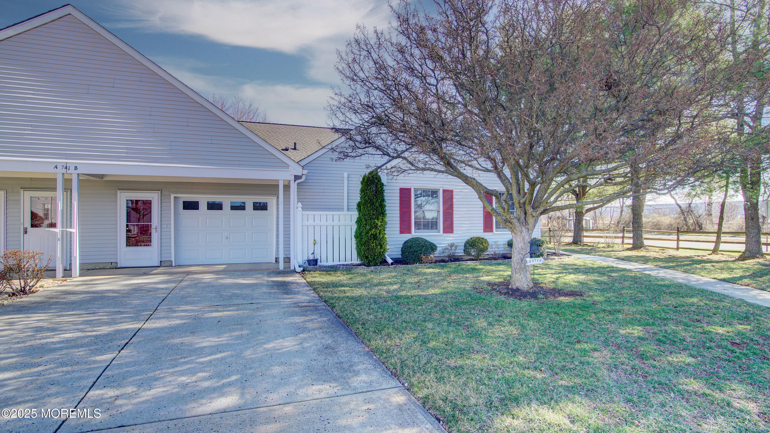 741 Nautilus Court #B, Monroe Township, New Jersey image 2