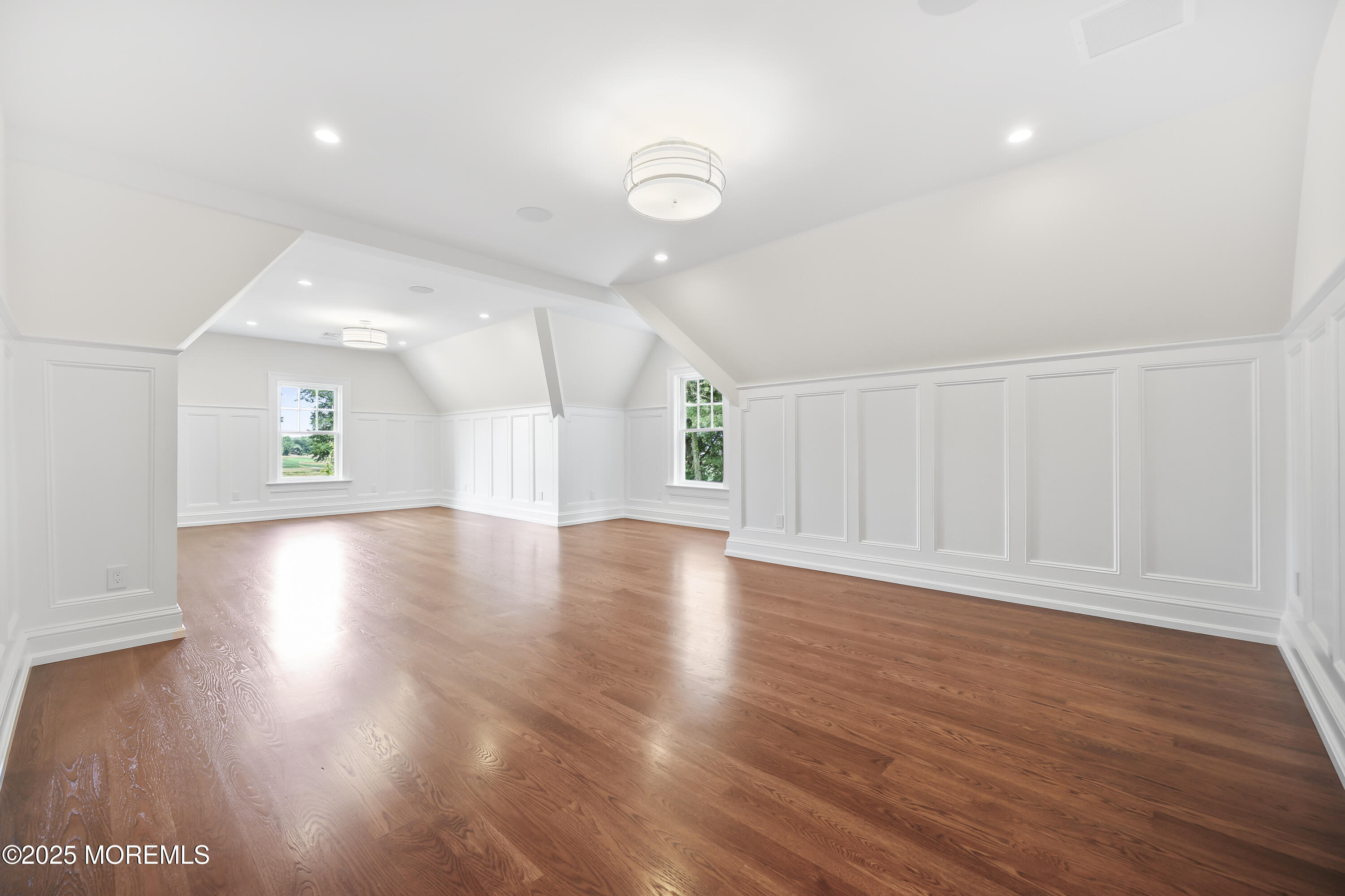 Rumson, New Jersey, 07760, United States, 6 Bedrooms Bedrooms, ,7 BathroomsBathrooms,Residential,Active,2024850