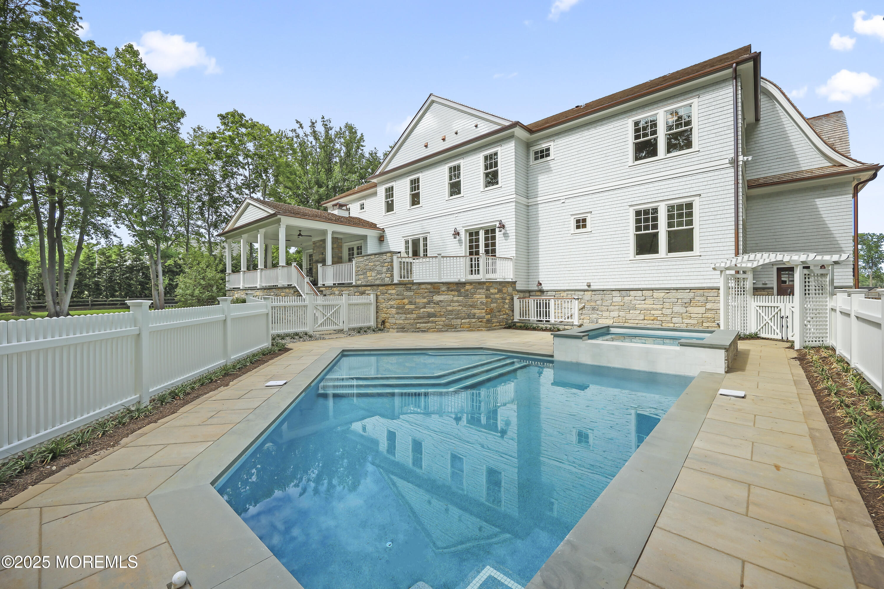 Rumson, New Jersey, 07760, United States, 6 Bedrooms Bedrooms, ,7 BathroomsBathrooms,Residential,Active,2024850