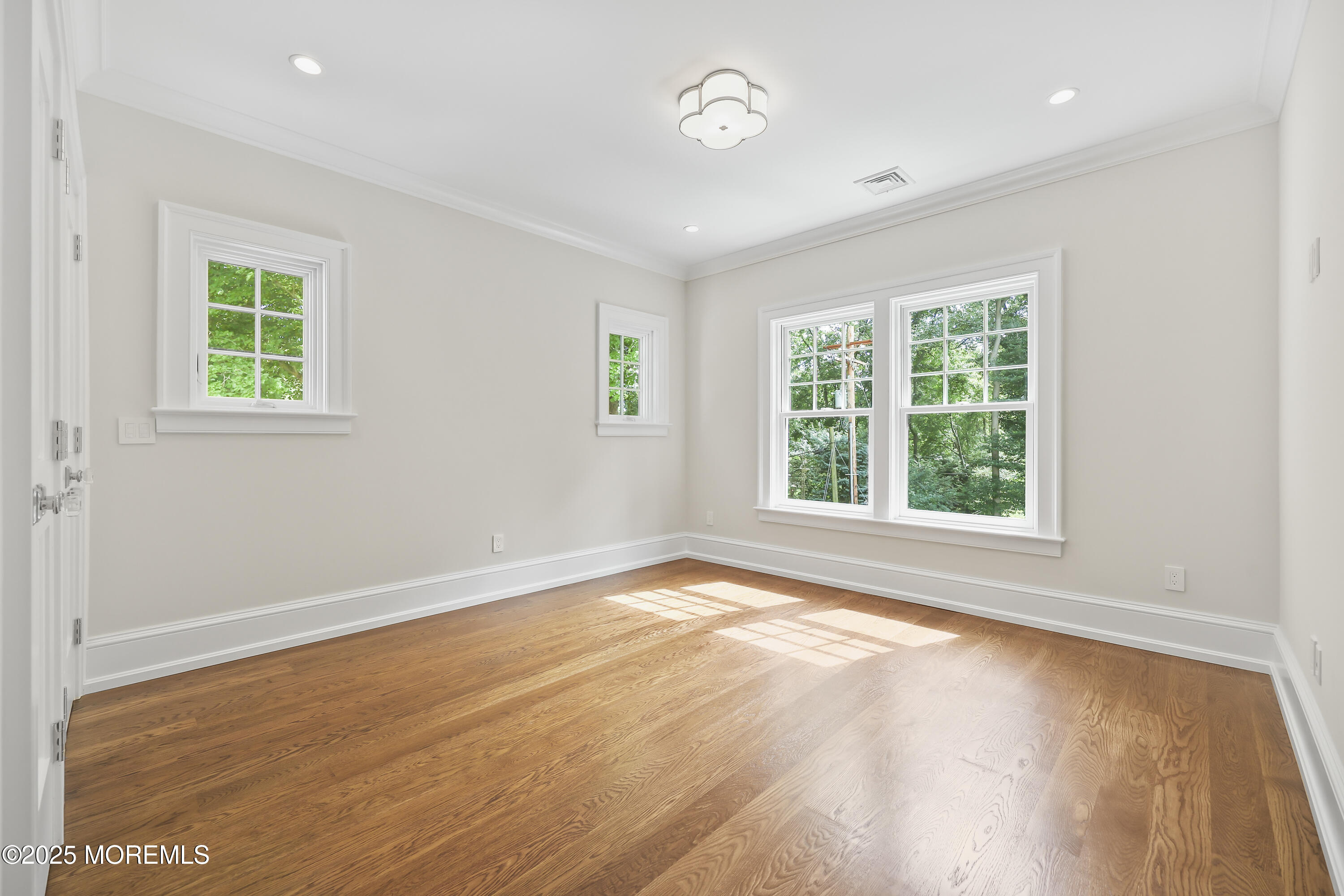 Rumson, New Jersey, 07760, United States, 6 Bedrooms Bedrooms, ,7 BathroomsBathrooms,Residential,Active,2024850