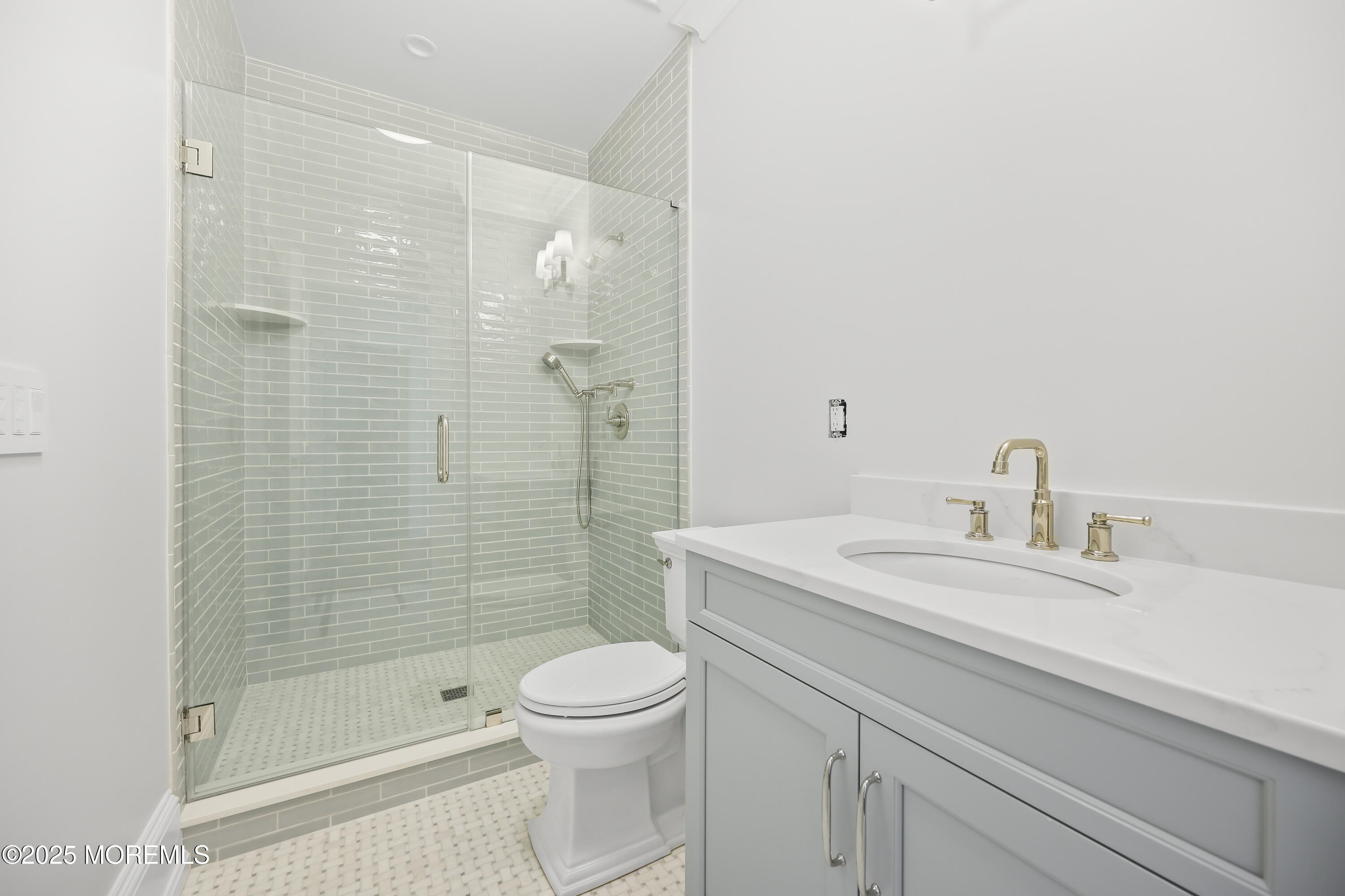 Rumson, New Jersey, 07760, United States, 6 Bedrooms Bedrooms, ,7 BathroomsBathrooms,Residential,Active,2024850