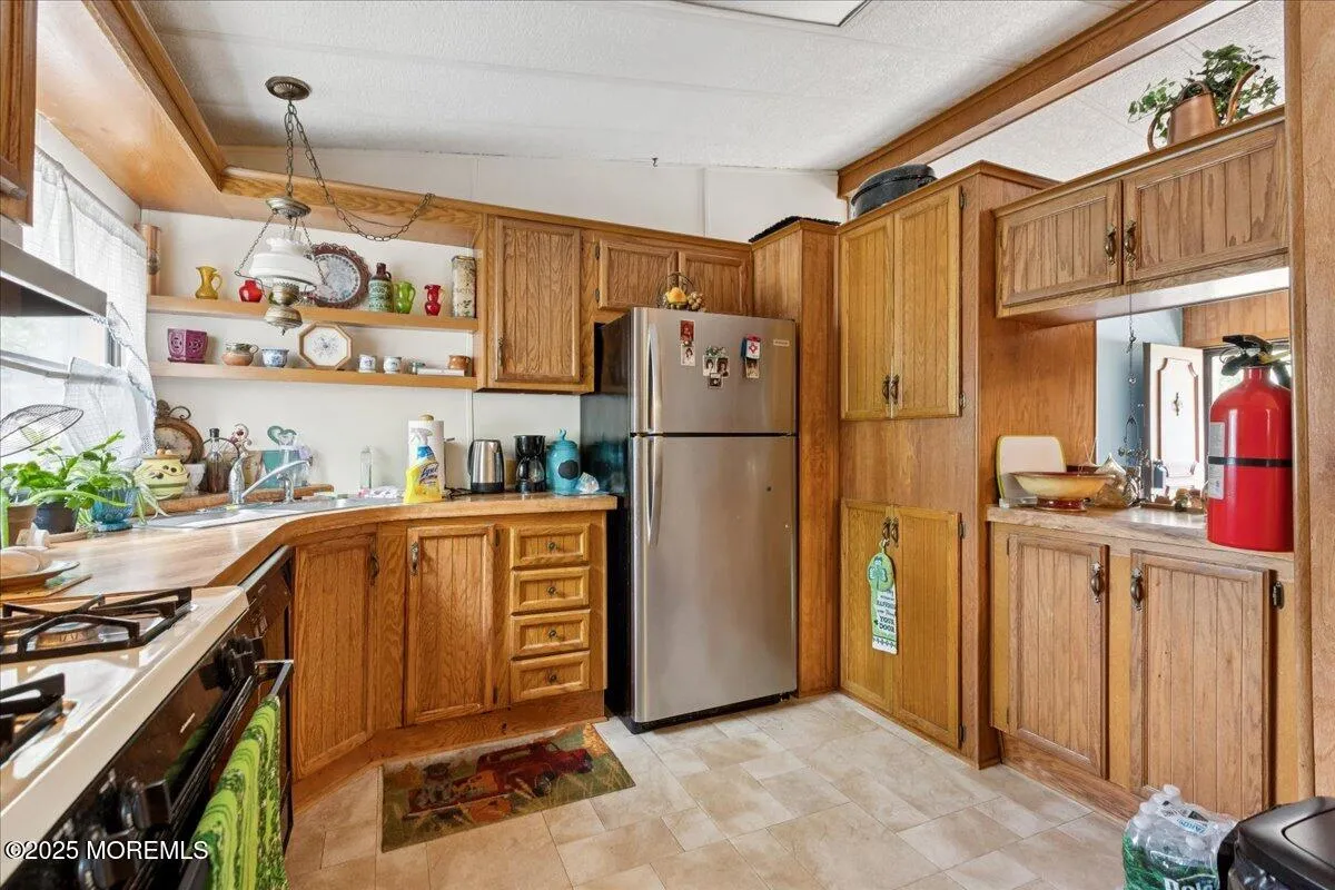 Toms River, New Jersey 08755, United States, 2 Bedrooms Bedrooms, ,2 BathroomsBathrooms,Residential,Active,184399