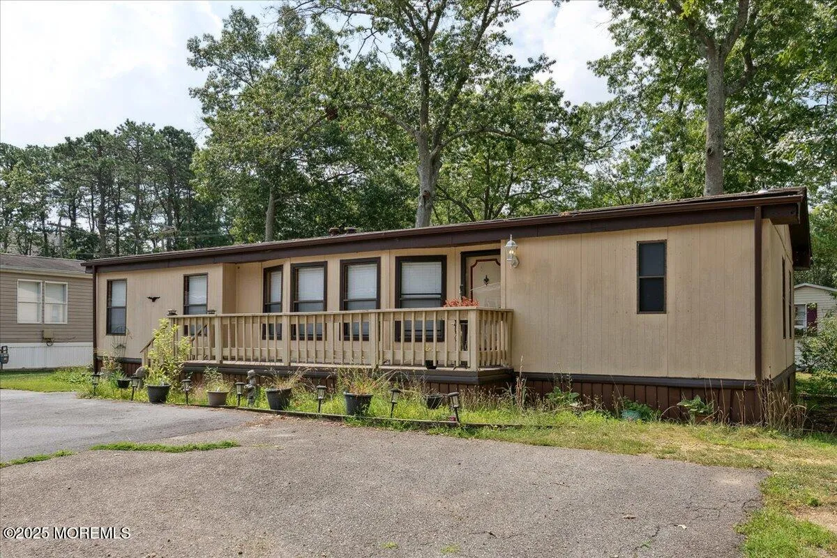 Toms River, New Jersey 08755, United States, 2 Bedrooms Bedrooms, ,2 BathroomsBathrooms,Residential,Active,184399