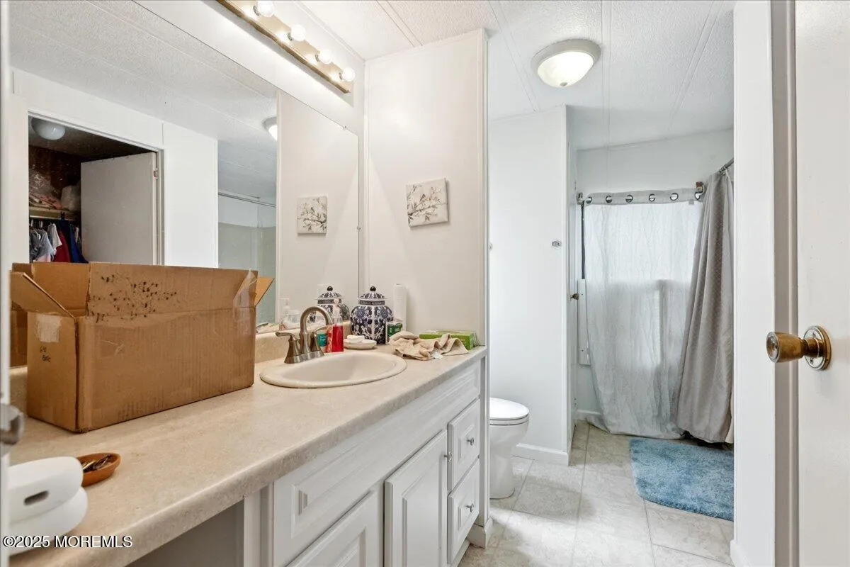 Toms River, New Jersey 08755, United States, 2 Bedrooms Bedrooms, ,2 BathroomsBathrooms,Residential,Active,184399