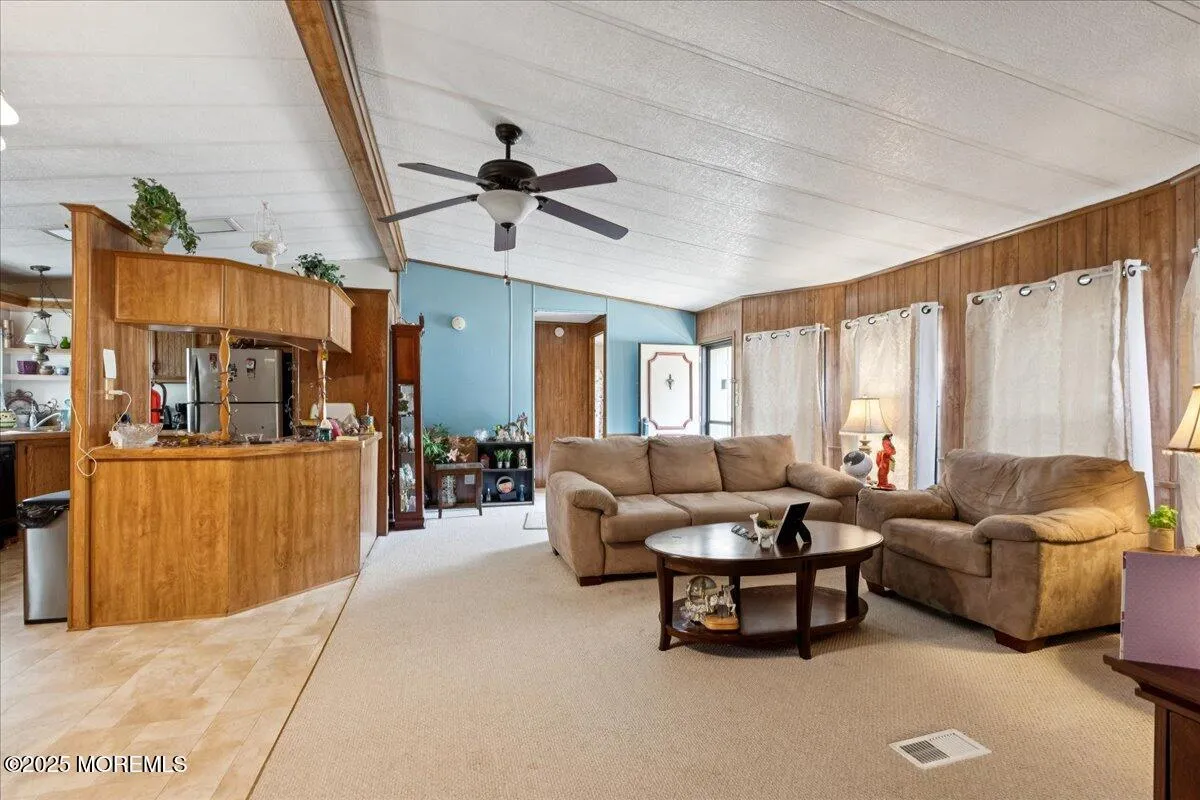 Toms River, New Jersey 08755, United States, 2 Bedrooms Bedrooms, ,2 BathroomsBathrooms,Residential,Active,184399