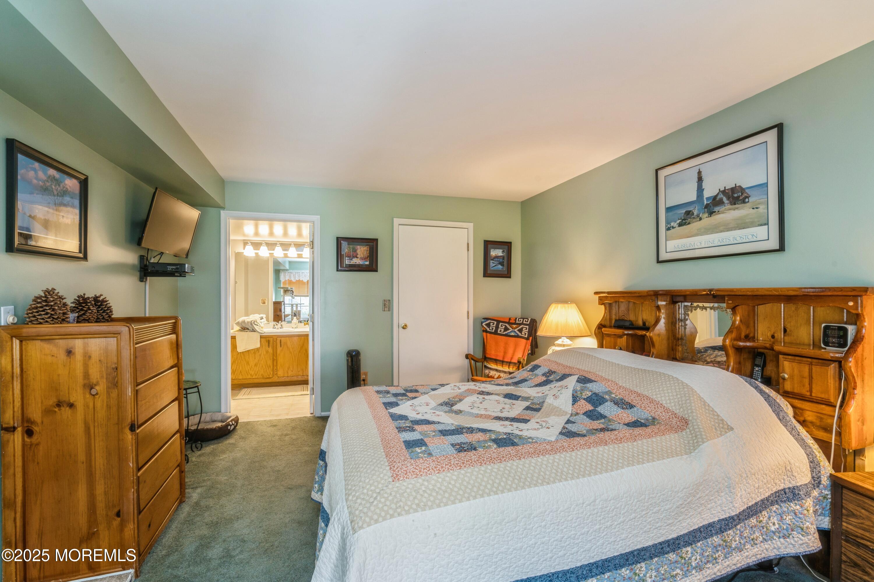 604 Hampshire Drive, North Brunswick, New Jersey image 5