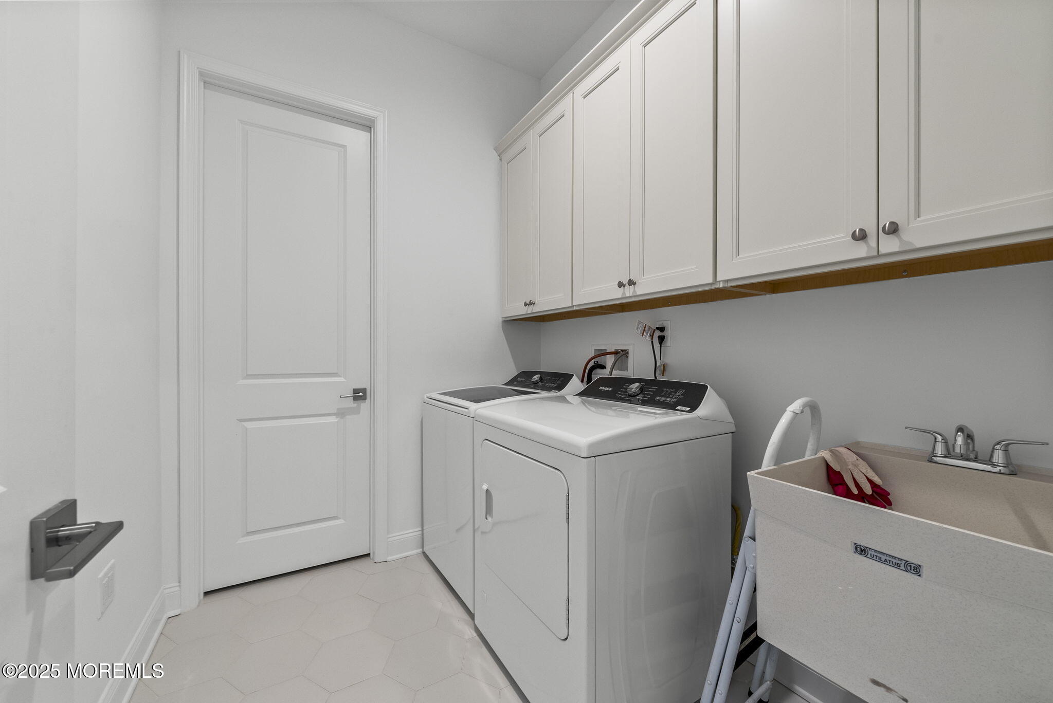 118 Wisteria Court, Freehold, New Jersey image 30