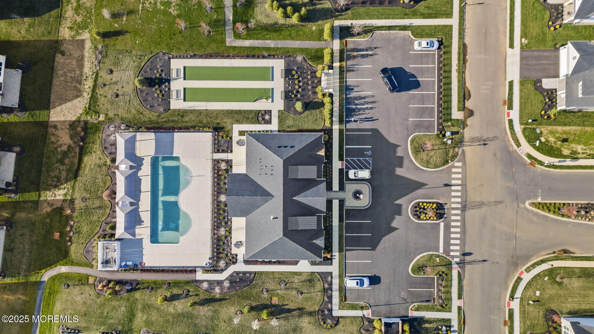 118 Wisteria Court, Freehold, New Jersey image 4