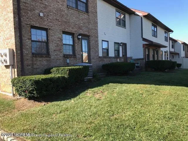 Hazlet, New Jersey 07730, United States, 2 Bedrooms Bedrooms, ,2 BathroomsBathrooms,Residential,Active,170762