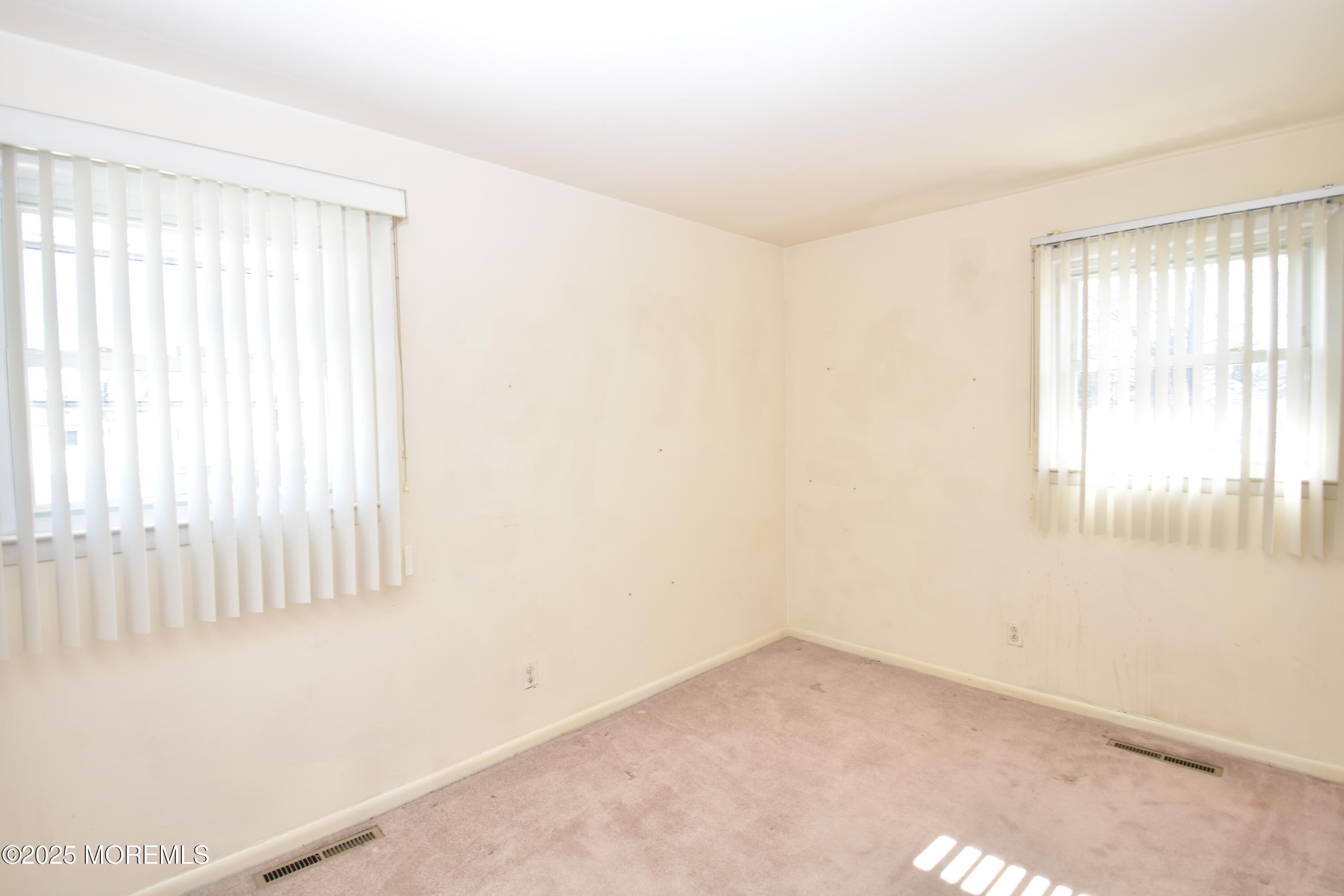 21 Spruce Road, Burlington, New Jersey image 14