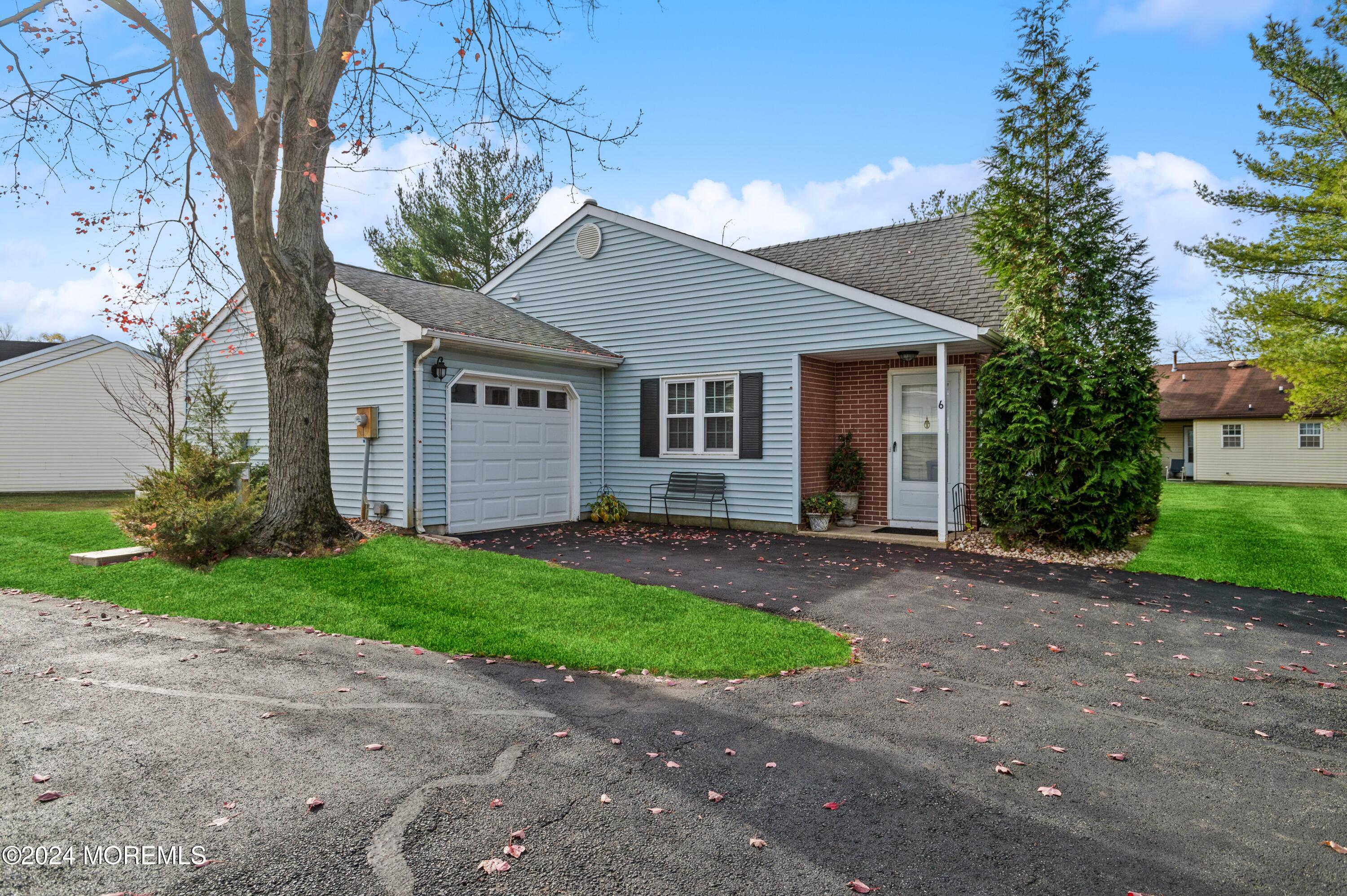 6 Morden Close #1000, Freehold, New Jersey image 1