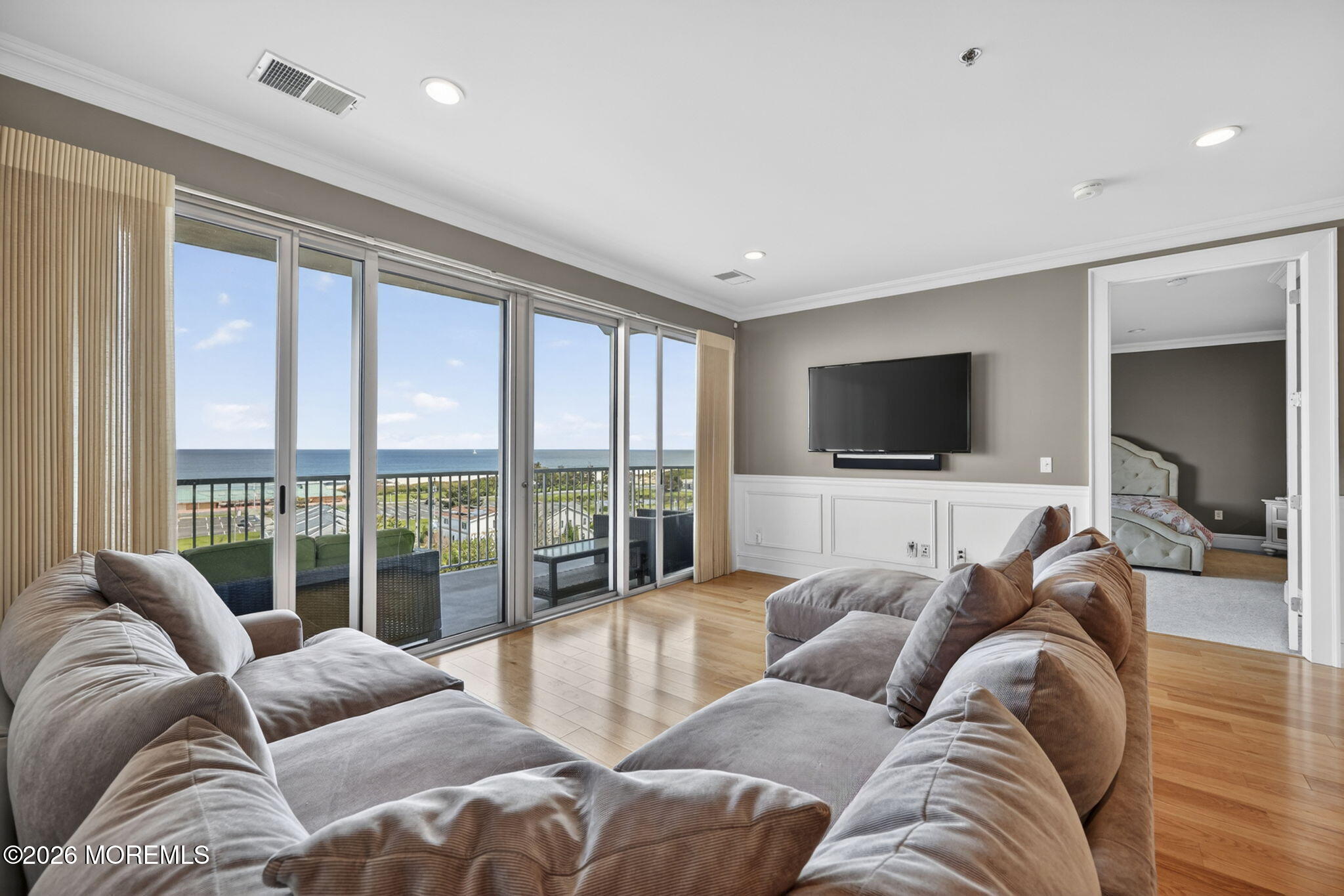 Long Branch, New Jersey, 07740, United States, 2 Bedrooms Bedrooms, ,3 BathroomsBathrooms,Residential,Active,2052056