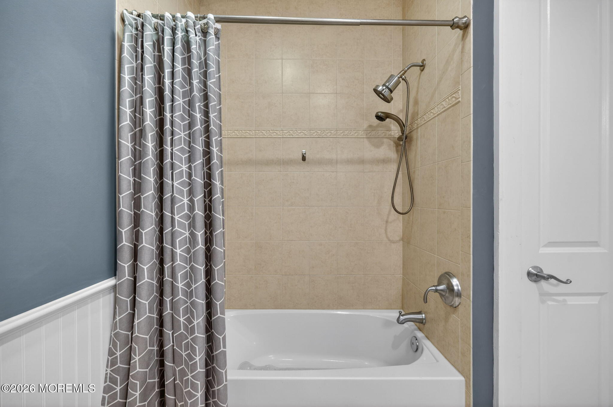 Long Branch, New Jersey, 07740, United States, 2 Bedrooms Bedrooms, ,3 BathroomsBathrooms,Residential,Active,2052056