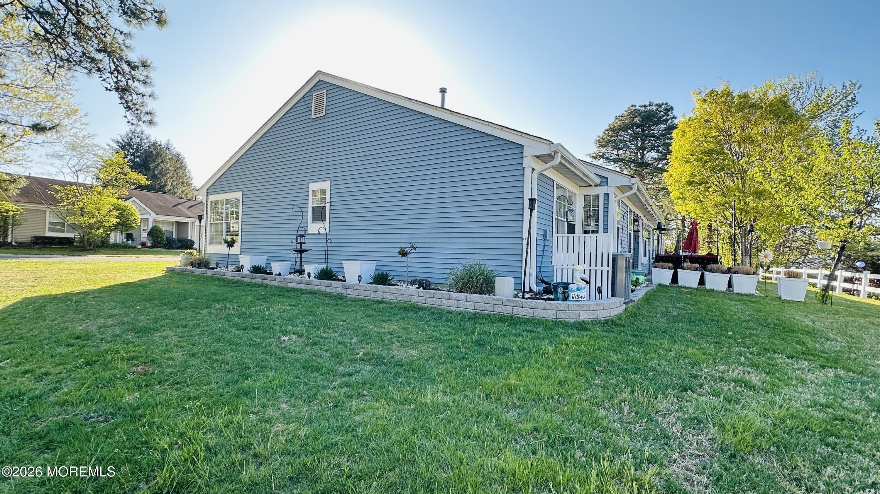 988 Buckingham Drive B