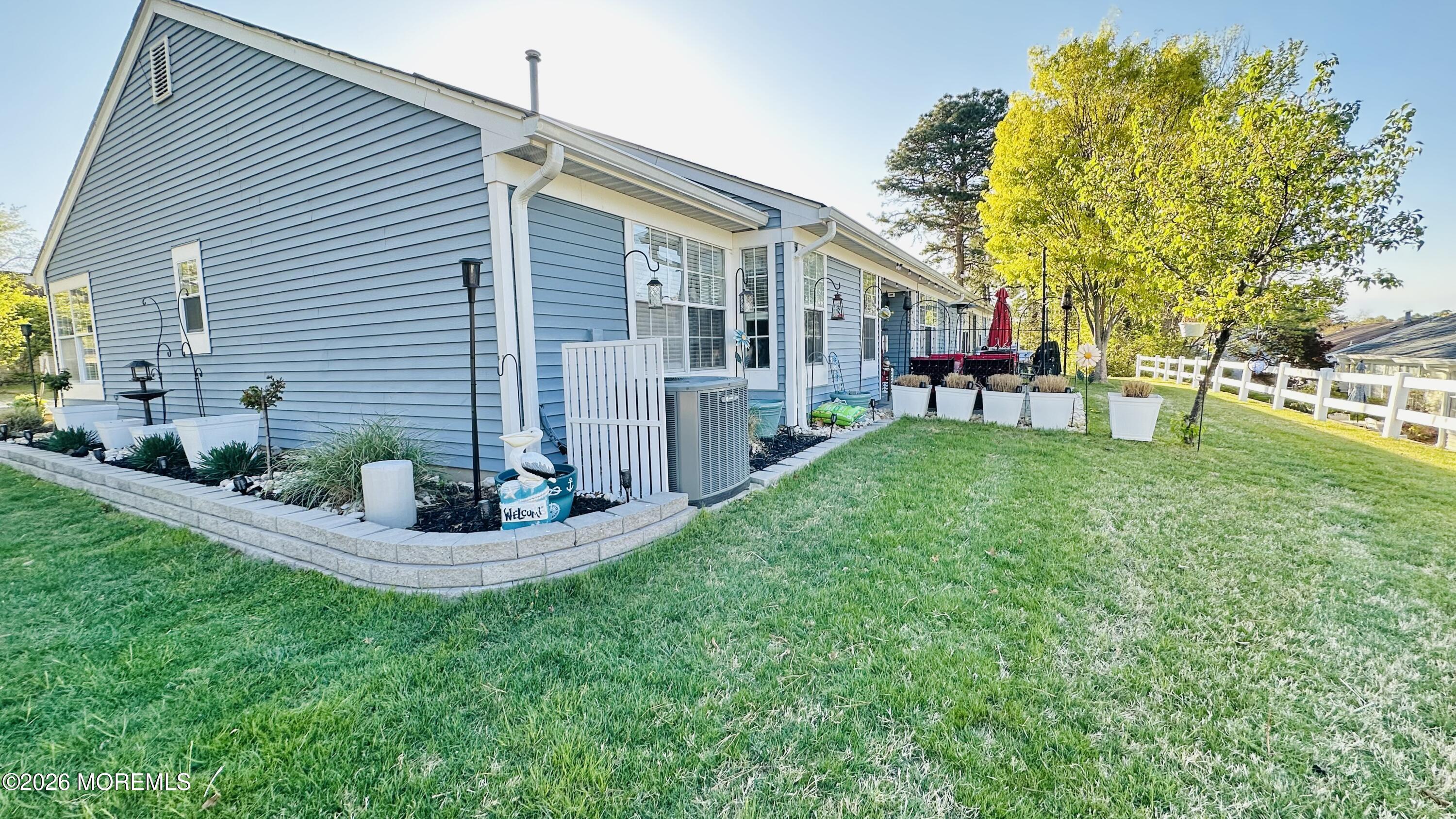 988 Buckingham Drive B