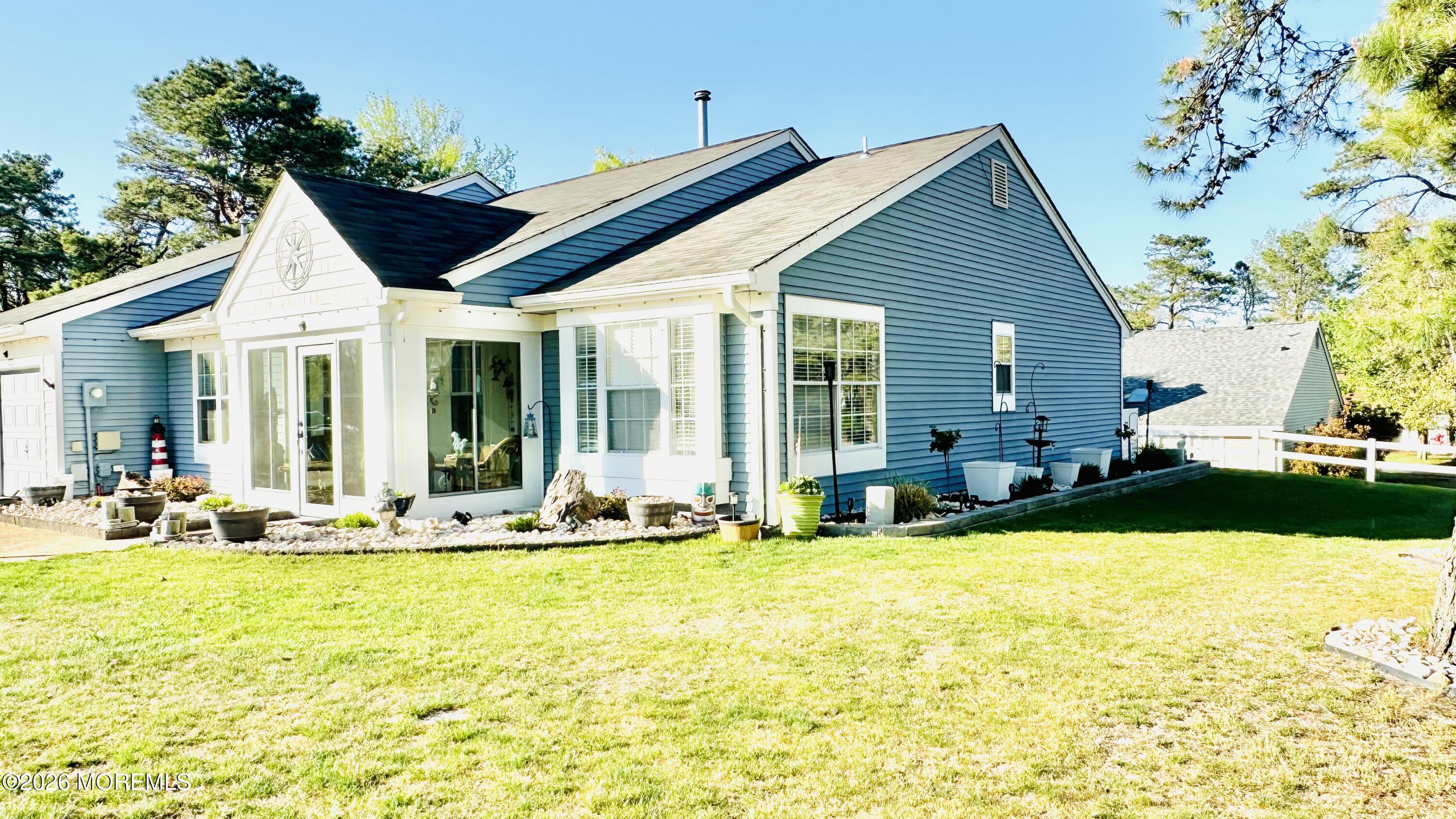 988 Buckingham Drive B