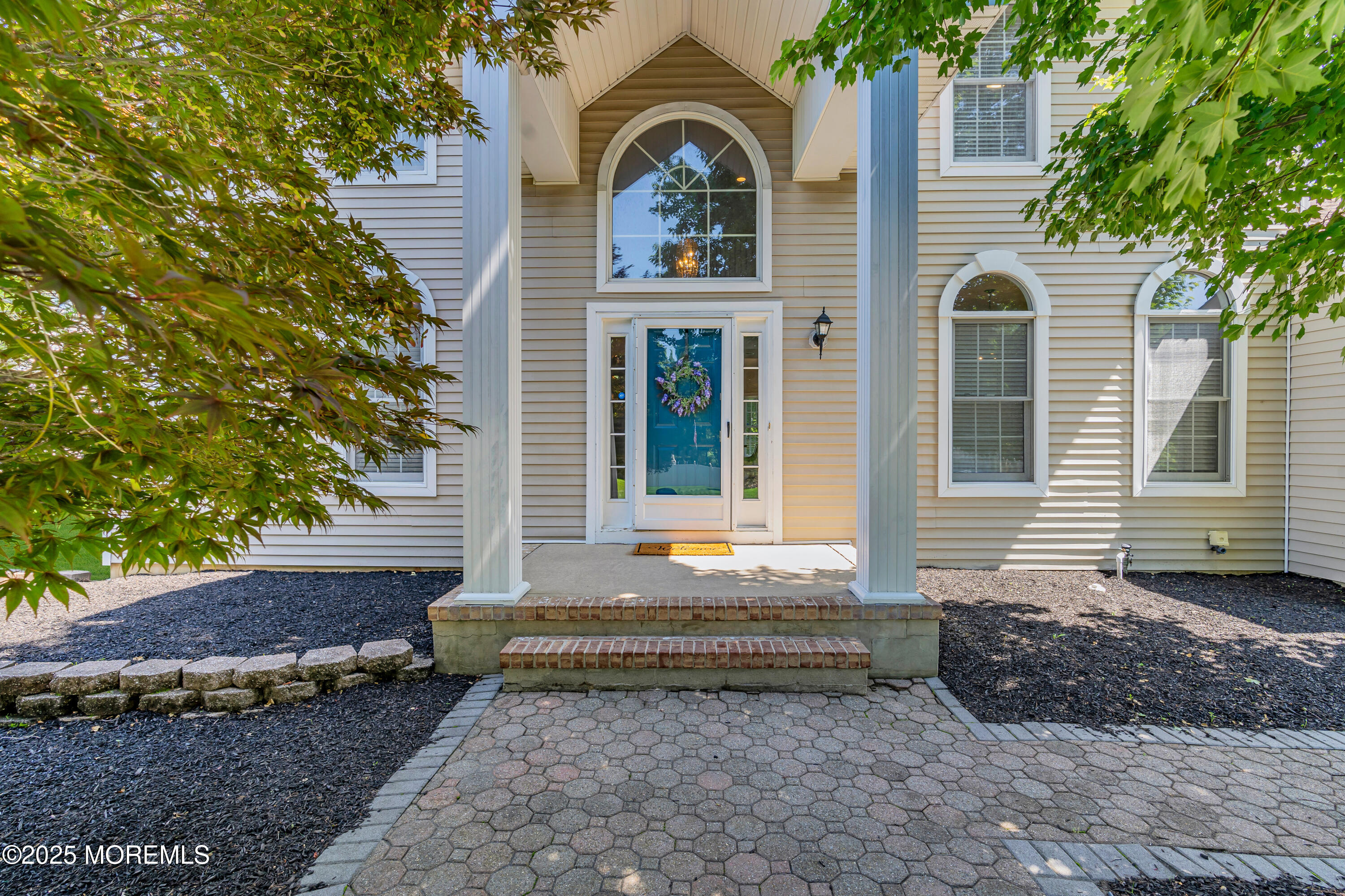 6 Hoffer Court
