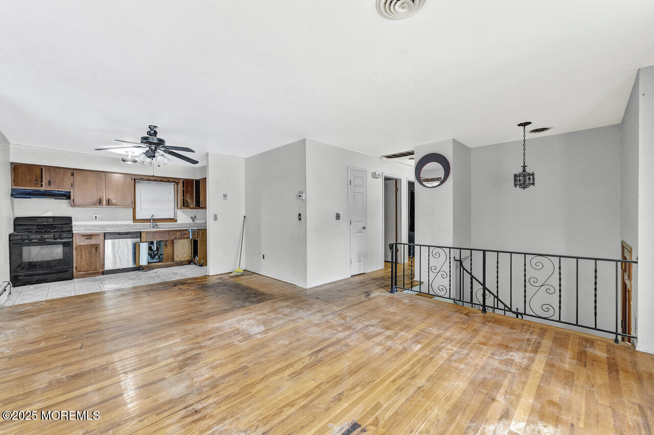 91 Amherst Avenue, Colonia, New Jersey image 3