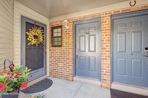 Condo For Sale - 208 Sunshine Court #208<br/> Parlin, NJ 08859