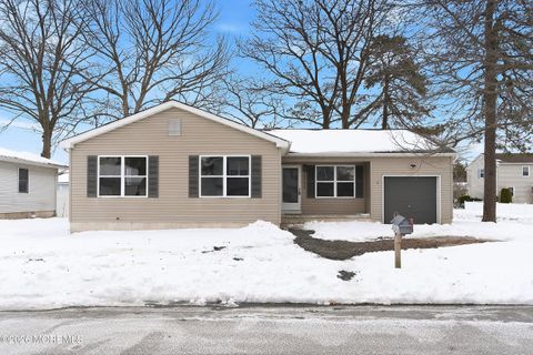 Homes For Sale - 1353 Mermaid Avenue<br/> Beachwood, NJ 08722