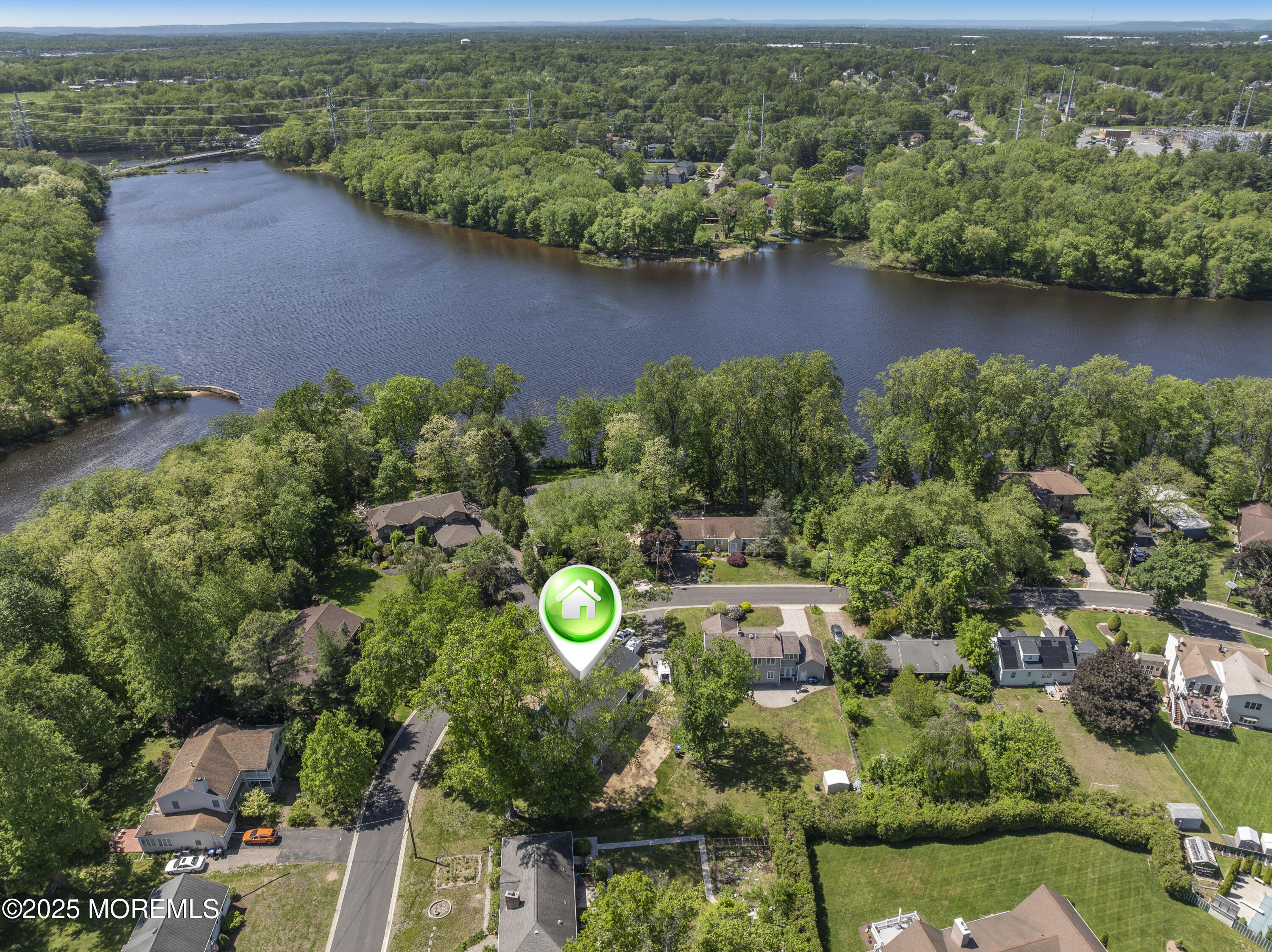 38 Louise Drive, East Brunswick, New Jersey image 3