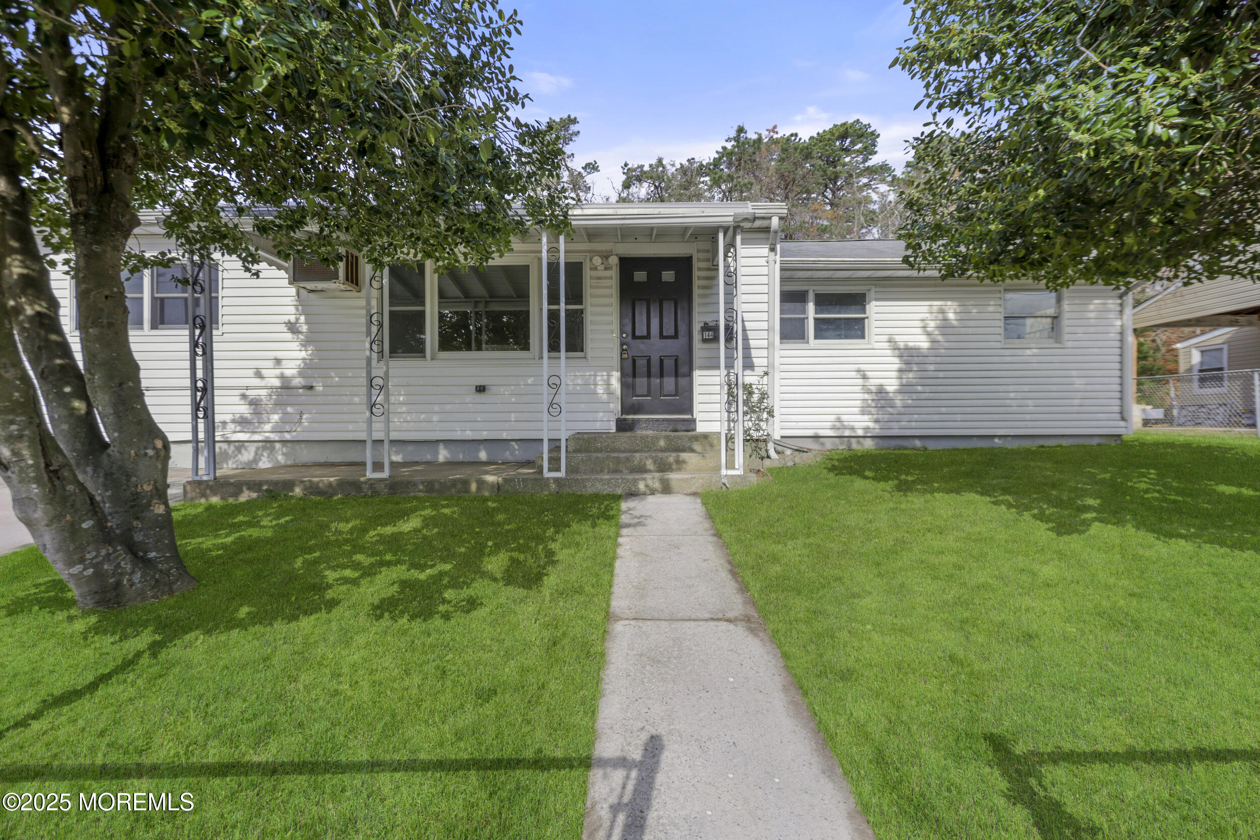 144 Belmont Drive, Toms River, New Jersey image 3