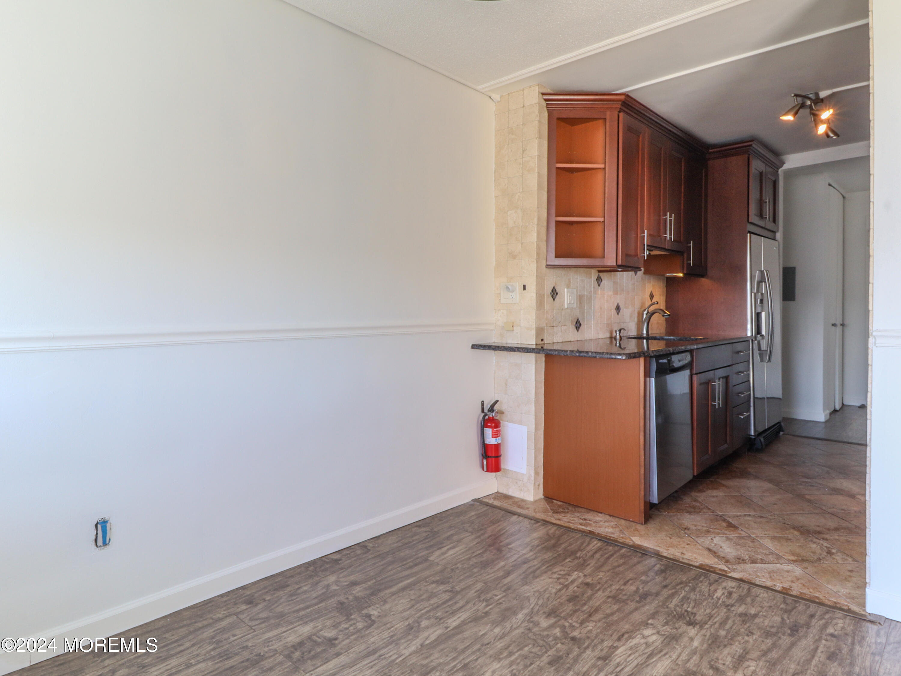 28 Riverside Avenue #4F, Red Bank, New Jersey image 6