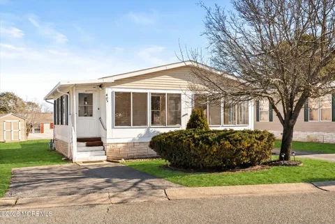 405 Maplehurst Court, Manchester, NJ 08759 - #: 22602117