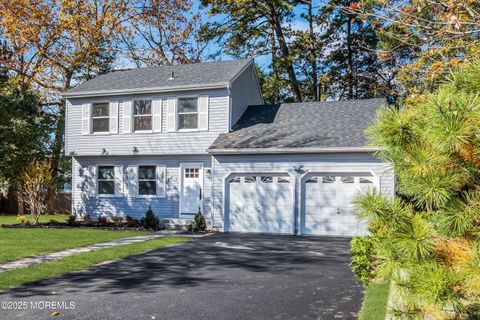 Photo of 132 Holly Court, Little Egg Harbor, NJ 08087 (MLS # 22535121)