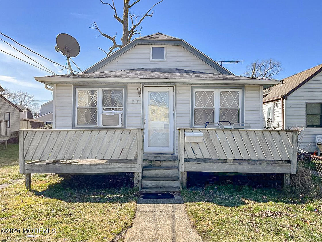 123 Forest Avenue, Keansburg, New Jersey image 1