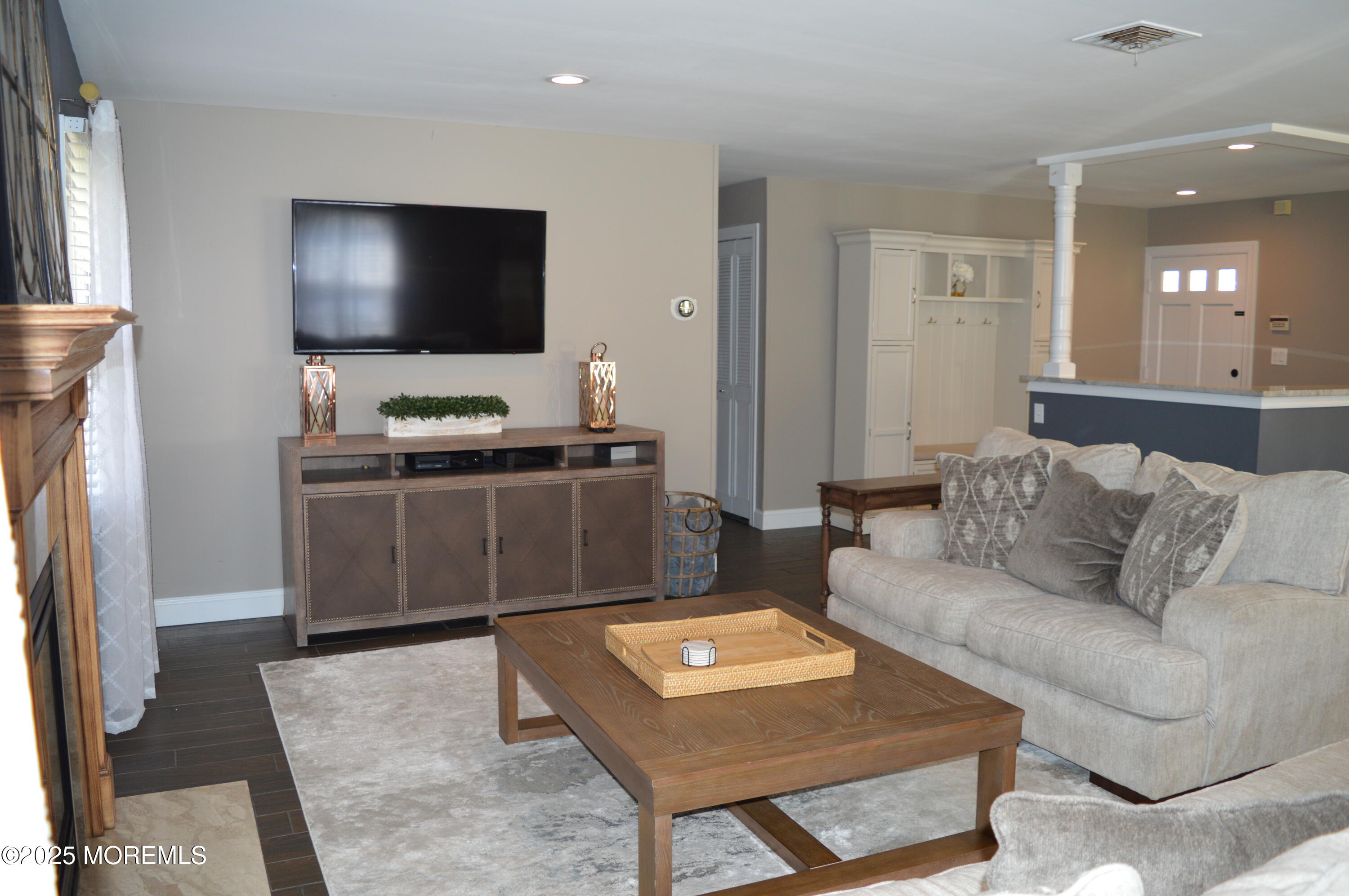 22 Carol Lane, Aberdeen, New Jersey image 8