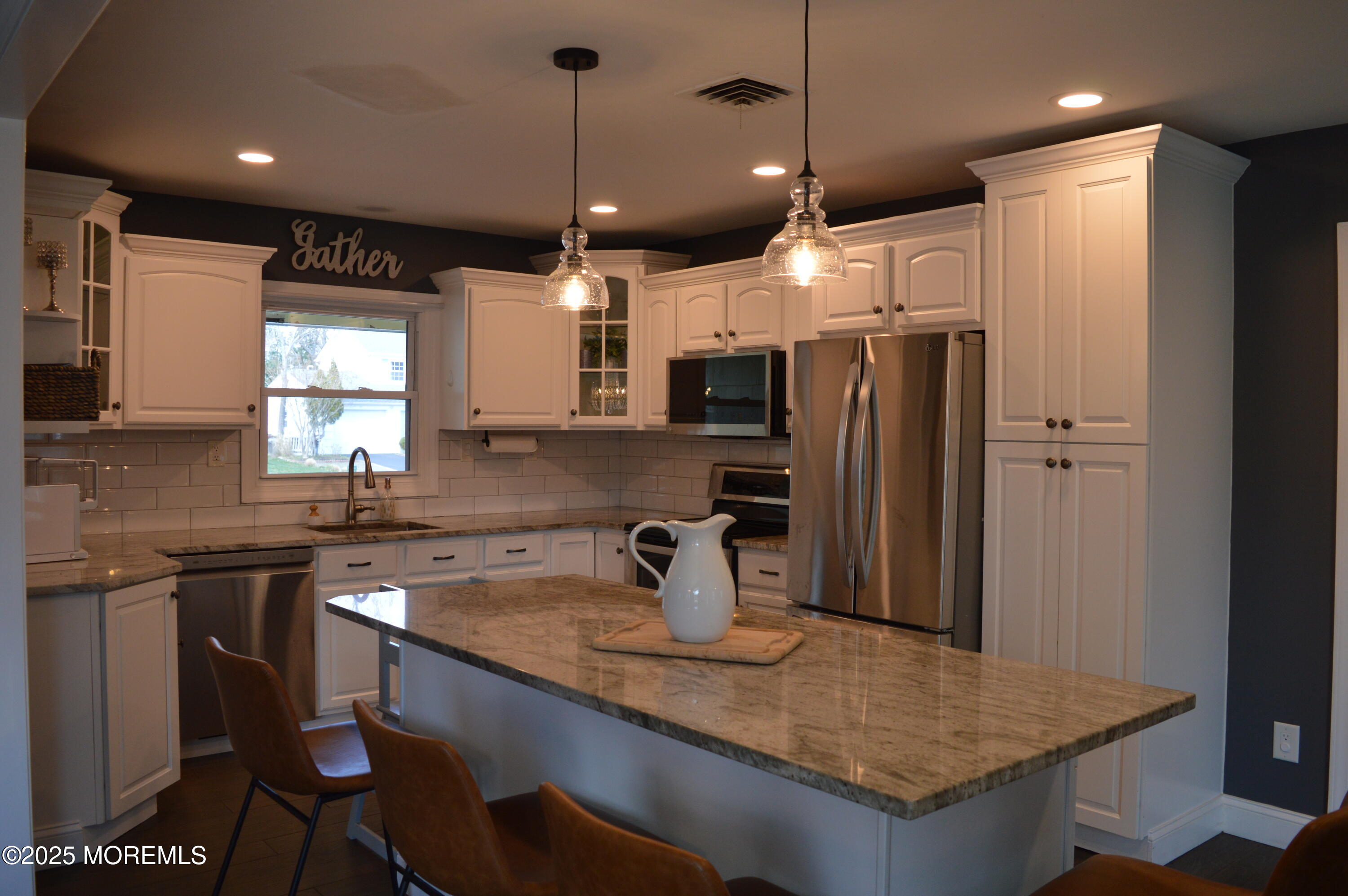 22 Carol Lane, Aberdeen, New Jersey image 4