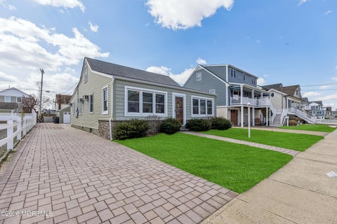 Homes For Sale - 26 Niblick Street<br/> Point Pleasant Beach, NJ 08742