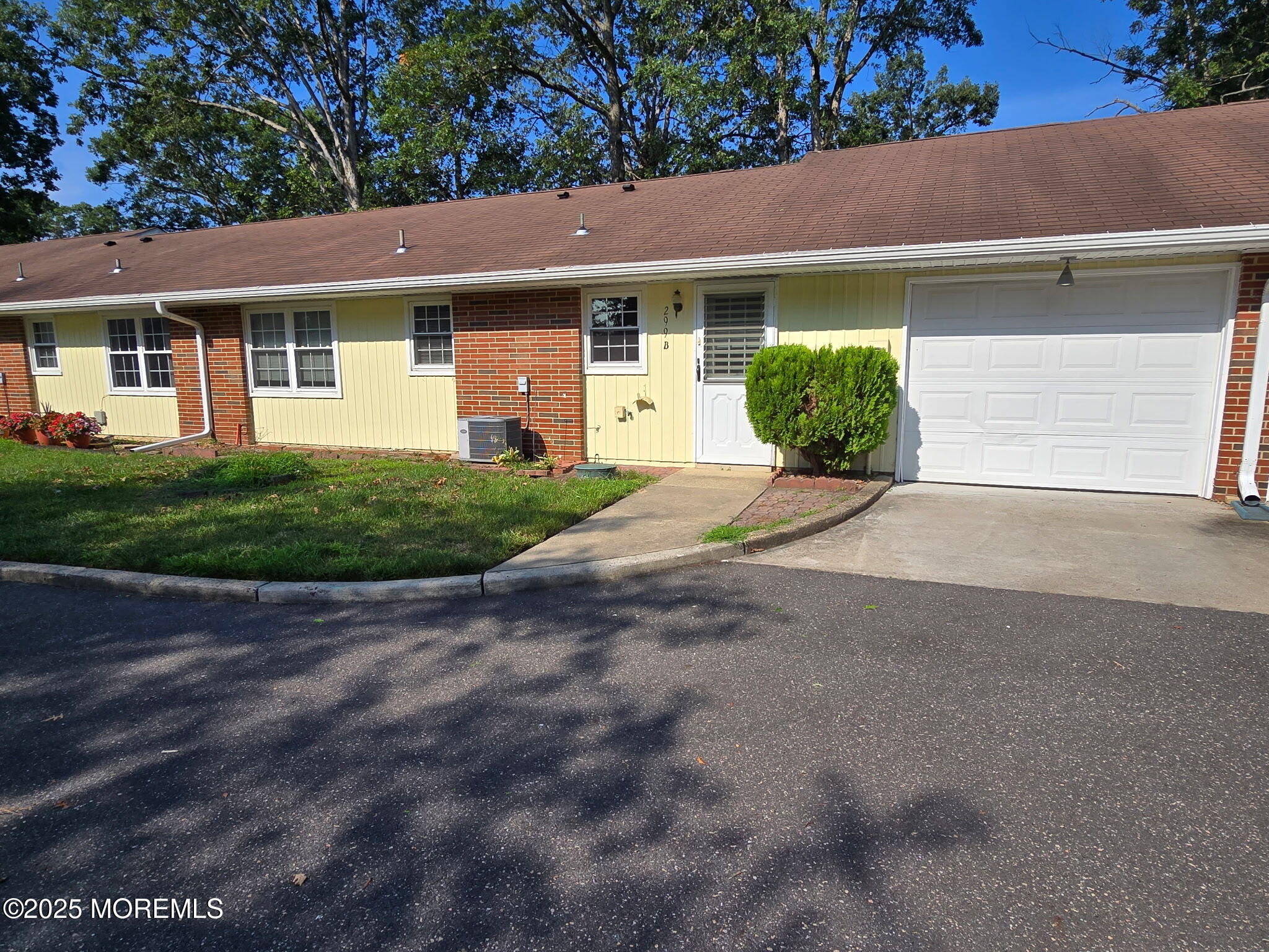 299 W Malvern Court B