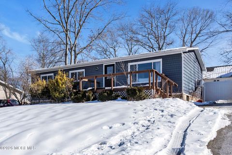 49 Flipper Avenue Manahawkin NJ 08050