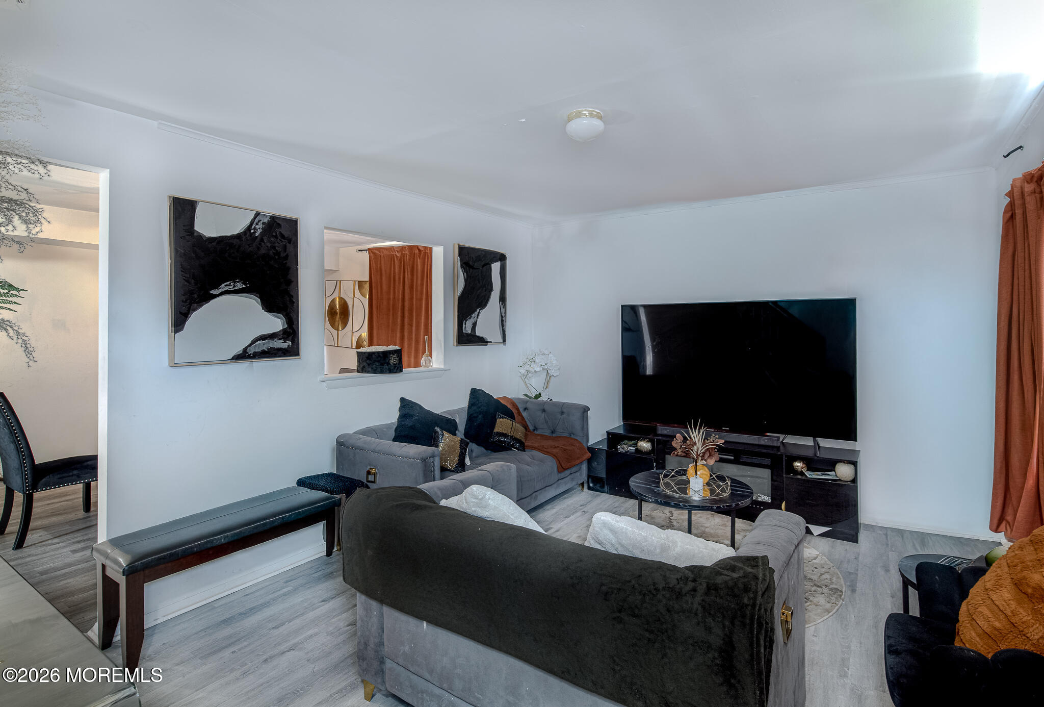 1713 Stratford Avenue