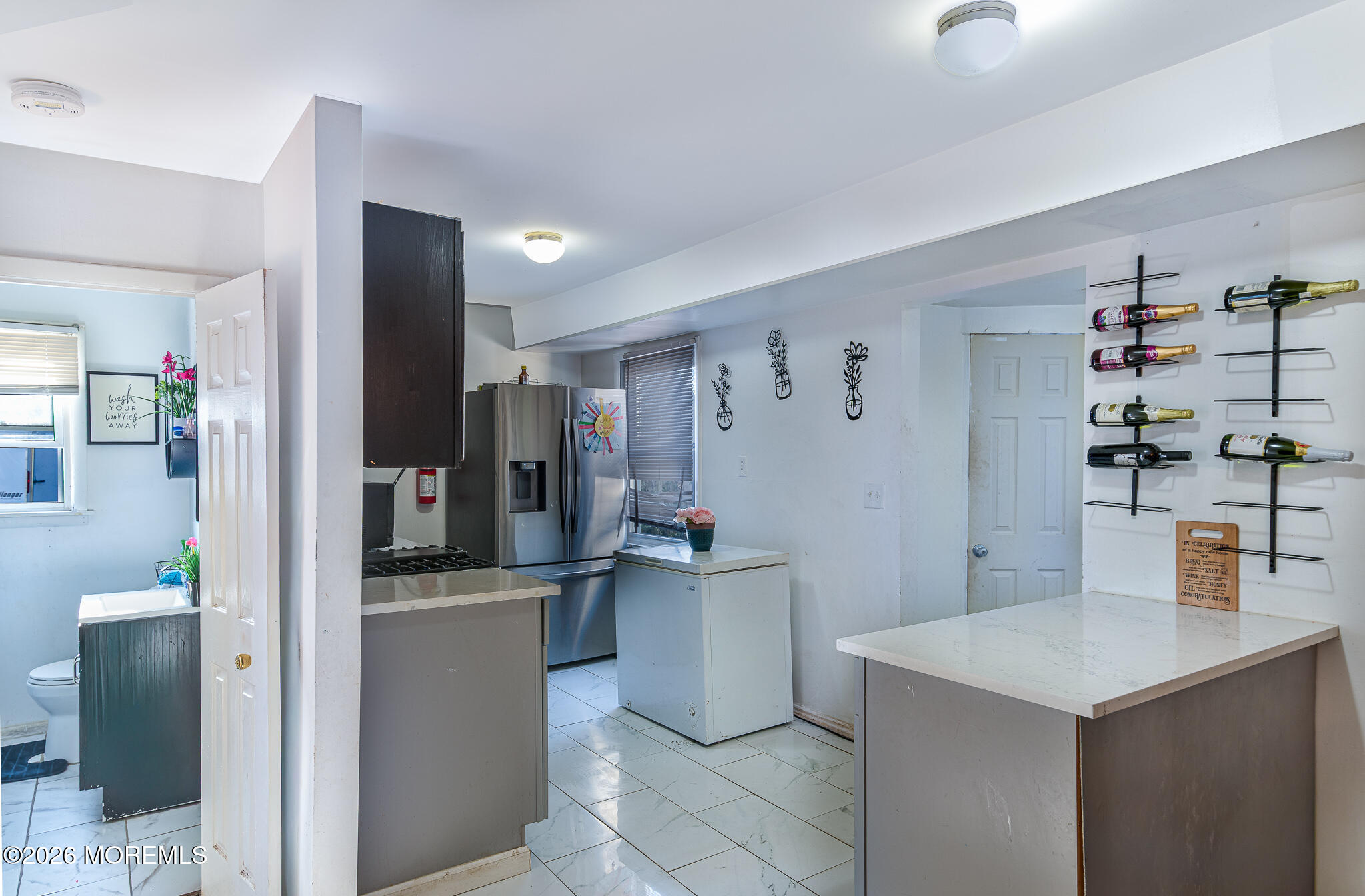 1713 Stratford Avenue