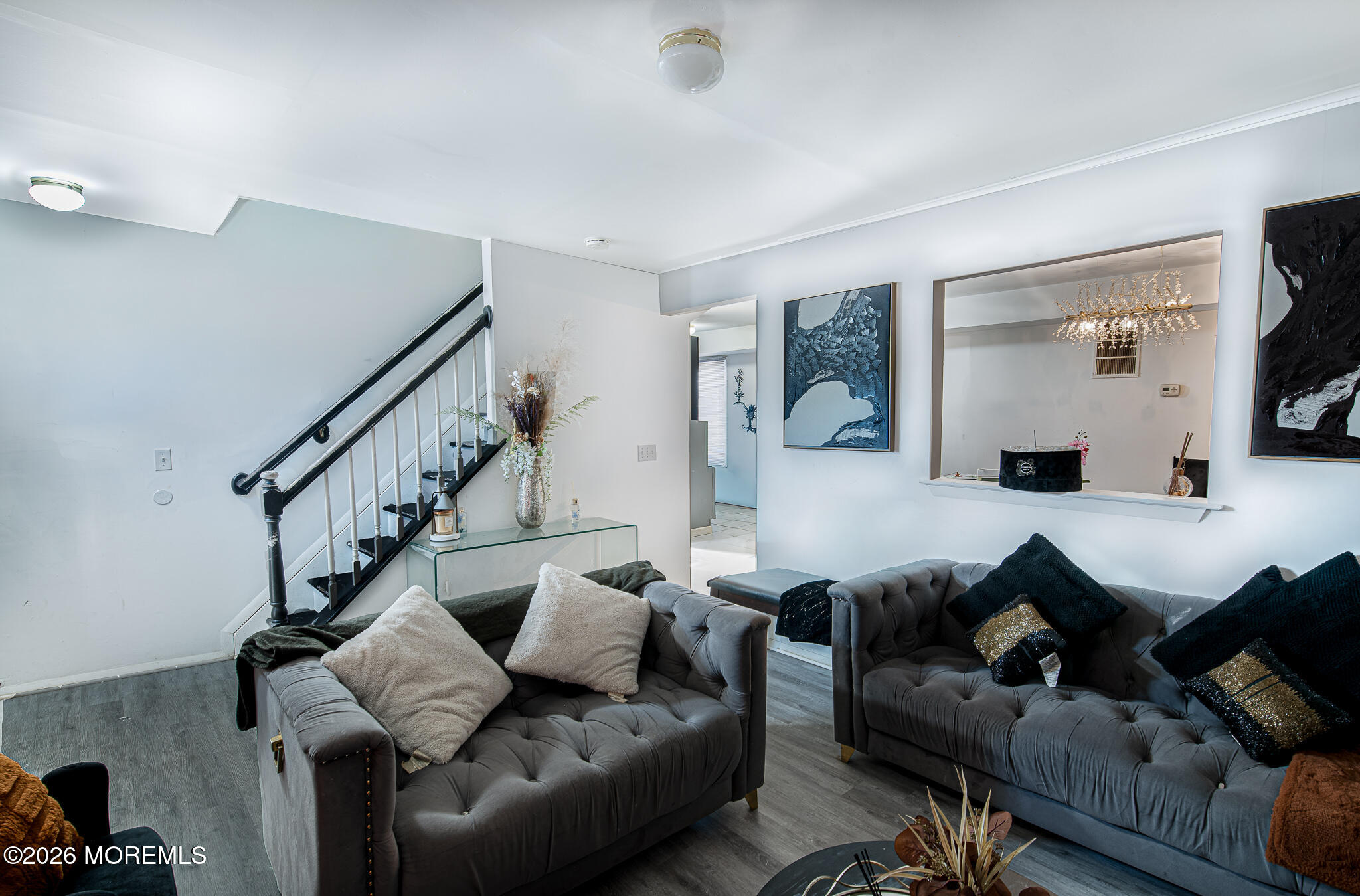 1713 Stratford Avenue