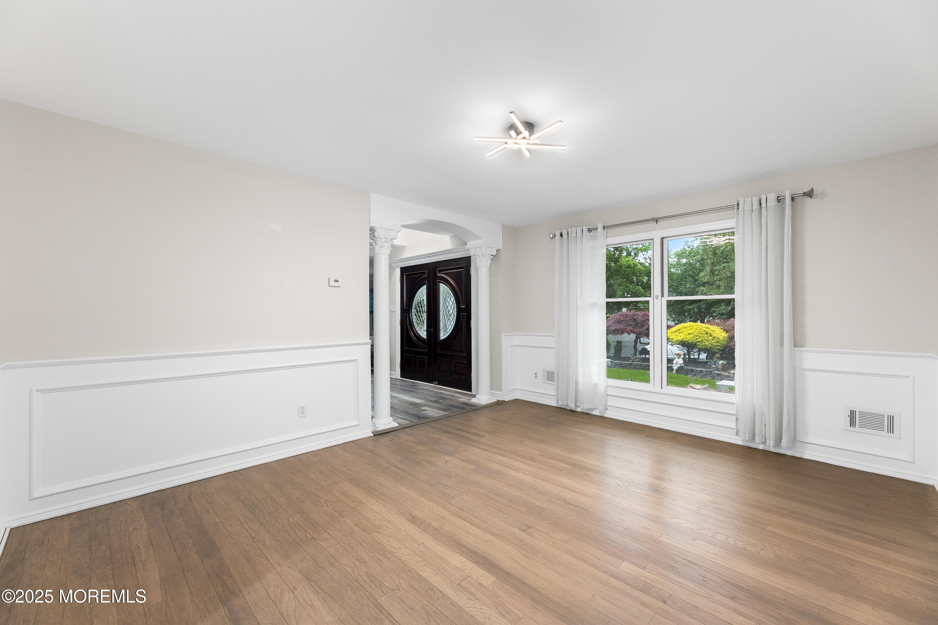 21 Homestead Circle, Marlboro, New Jersey image 15
