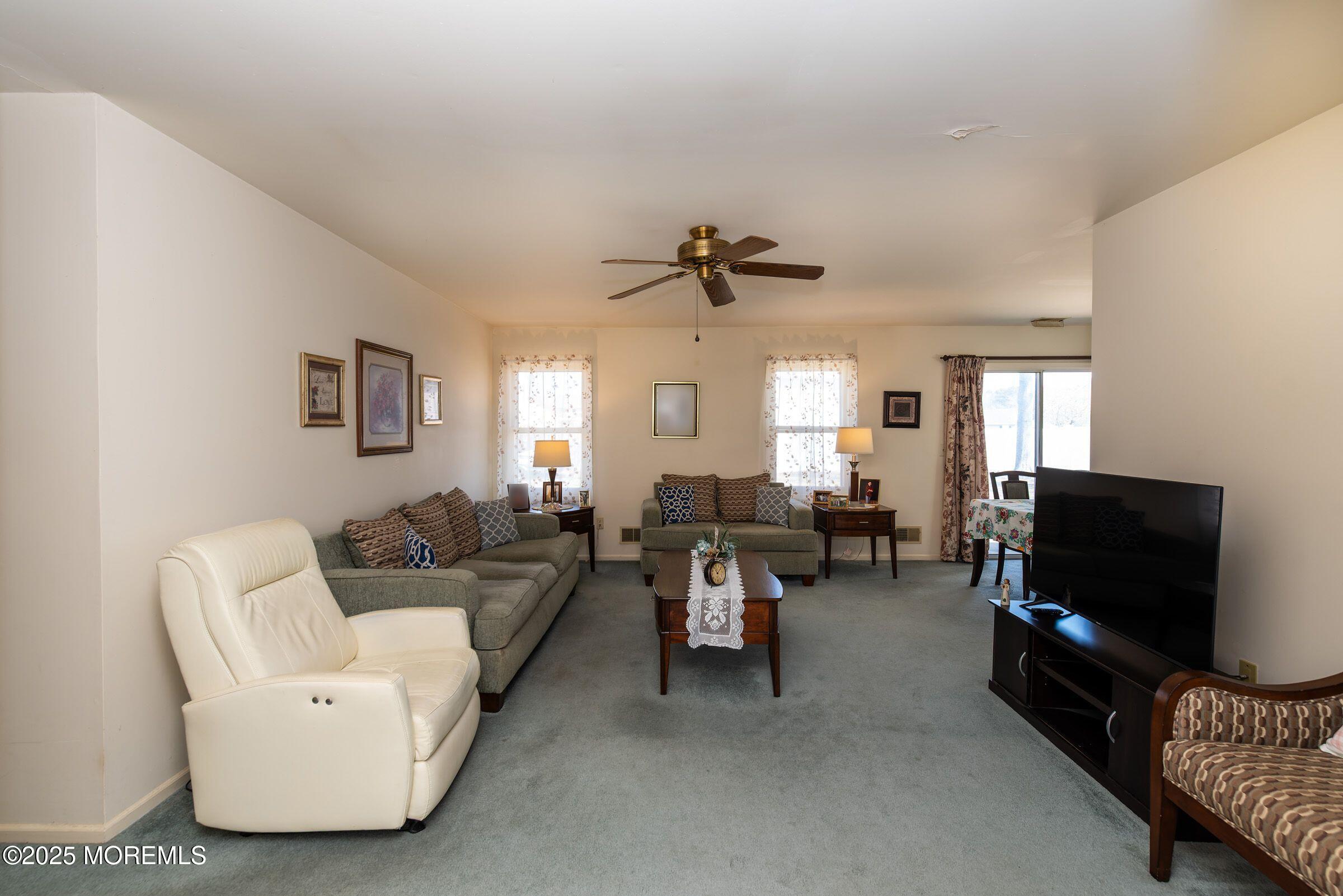 7 Leeds Court, Brick, New Jersey image 4