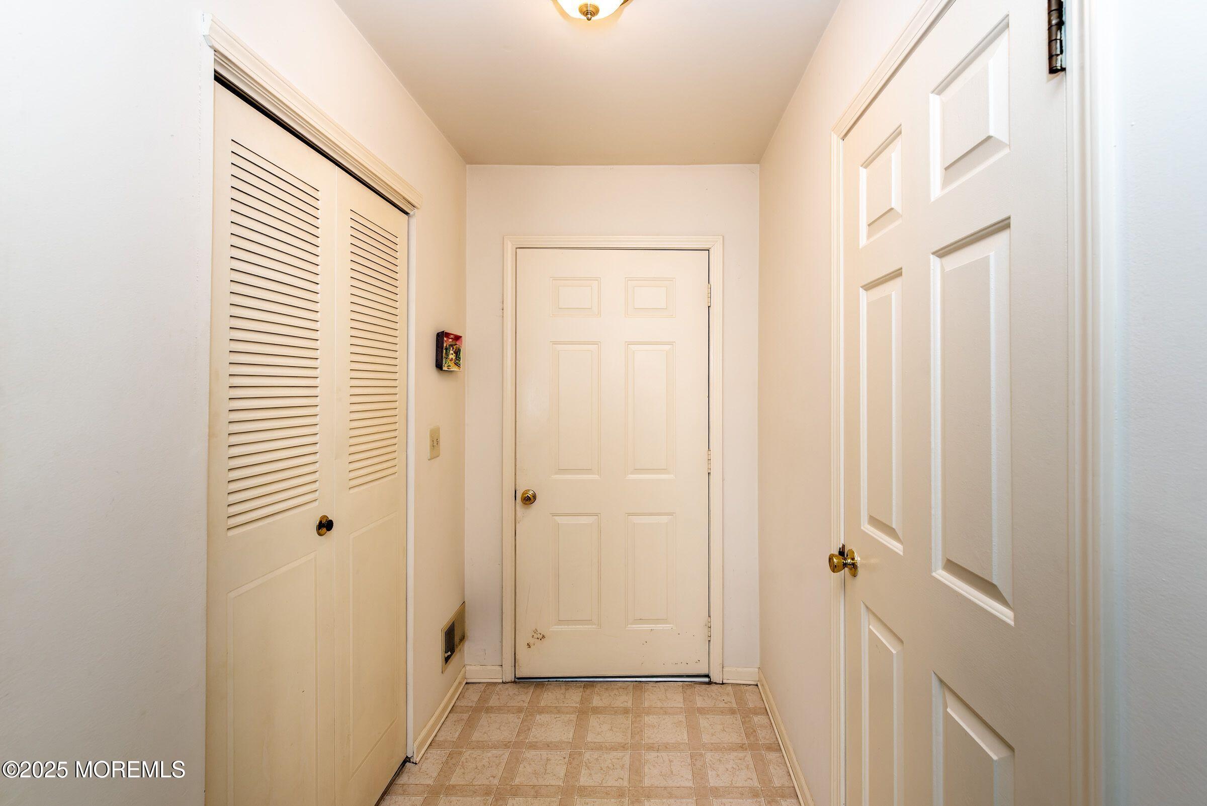 7 Leeds Court, Brick, New Jersey image 3