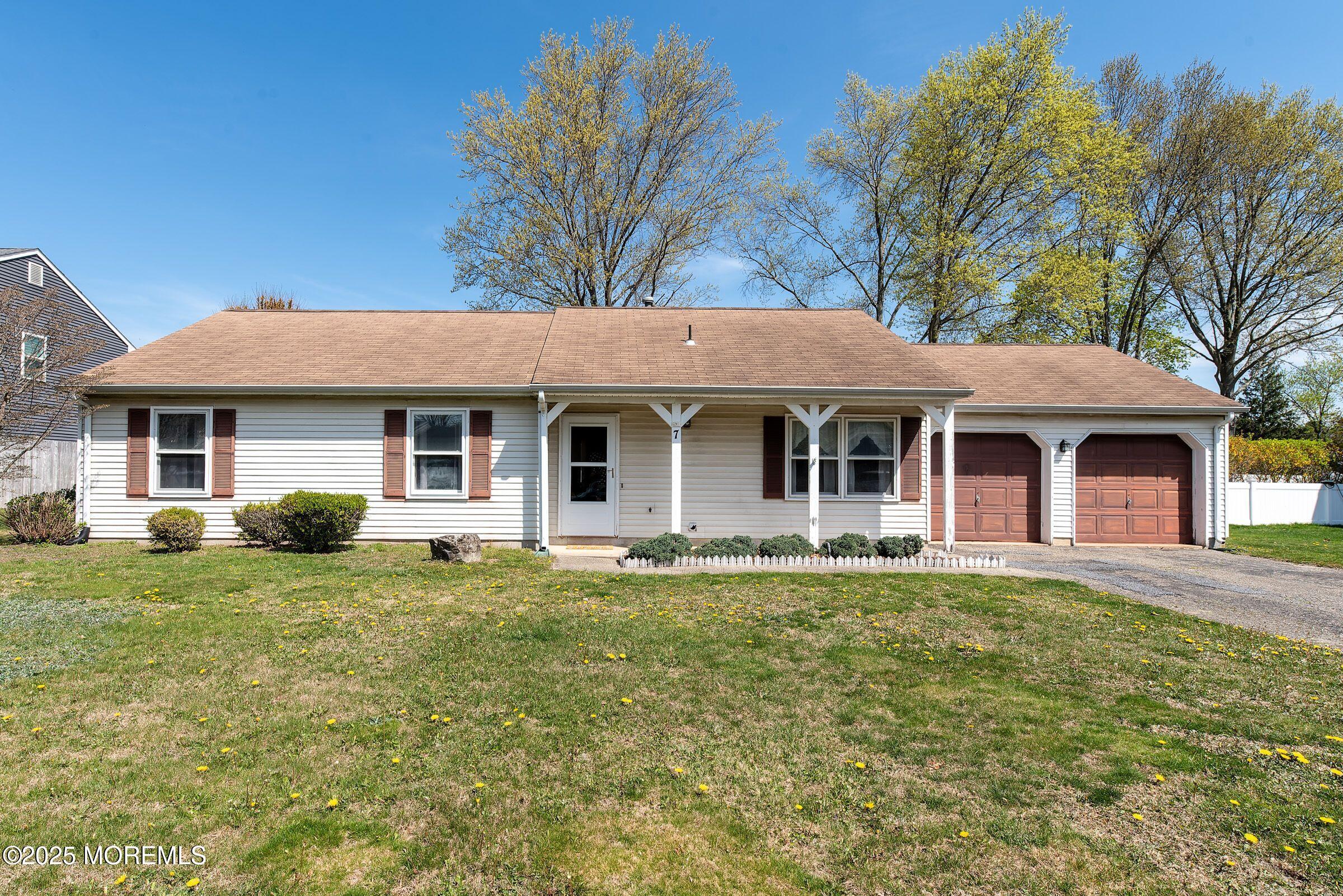 7 Leeds Court, Brick, New Jersey image 1