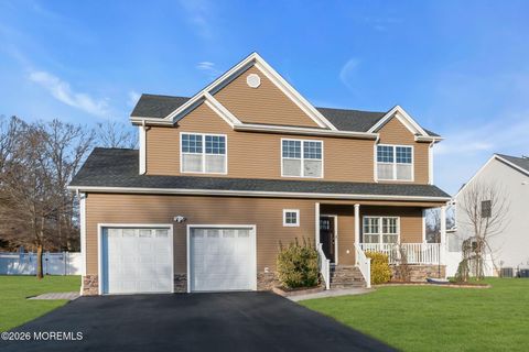 Photo of 4 Conor Court, Bayville, NJ 08721 (MLS # 22601350)