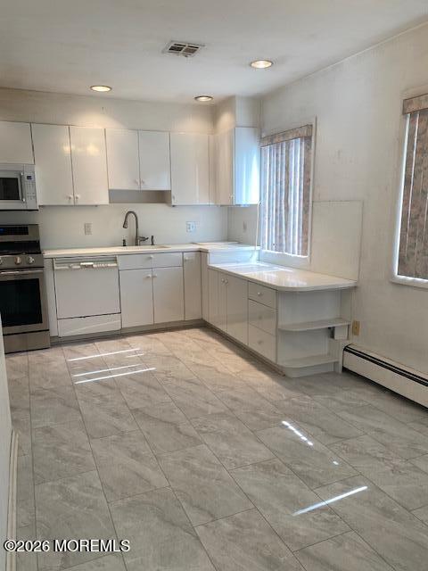 927 Woodgate Avenue