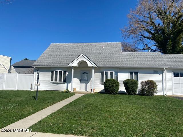 927 Woodgate Avenue