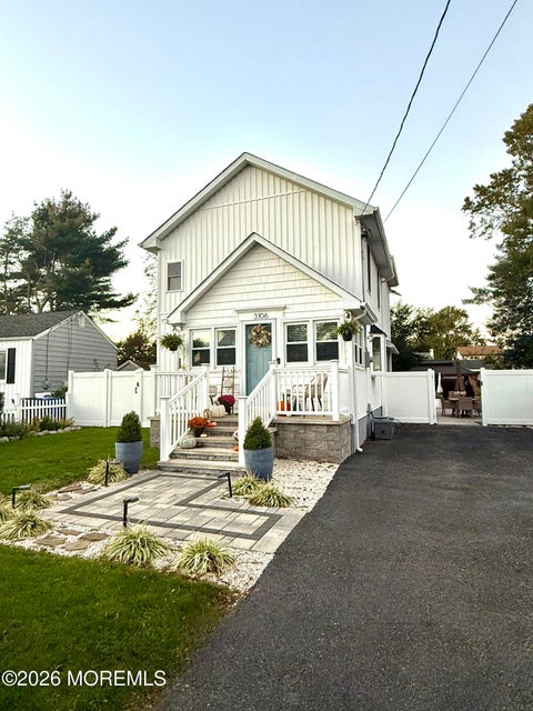 Photo for 3106 Victor Avenue