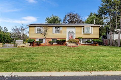 Photo of 325 Meinzer Street, Aberdeen, NJ 07747 (MLS # 22530578)