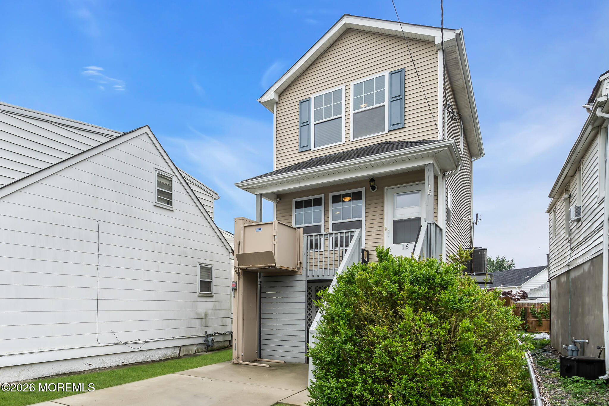 16 E Shore Street