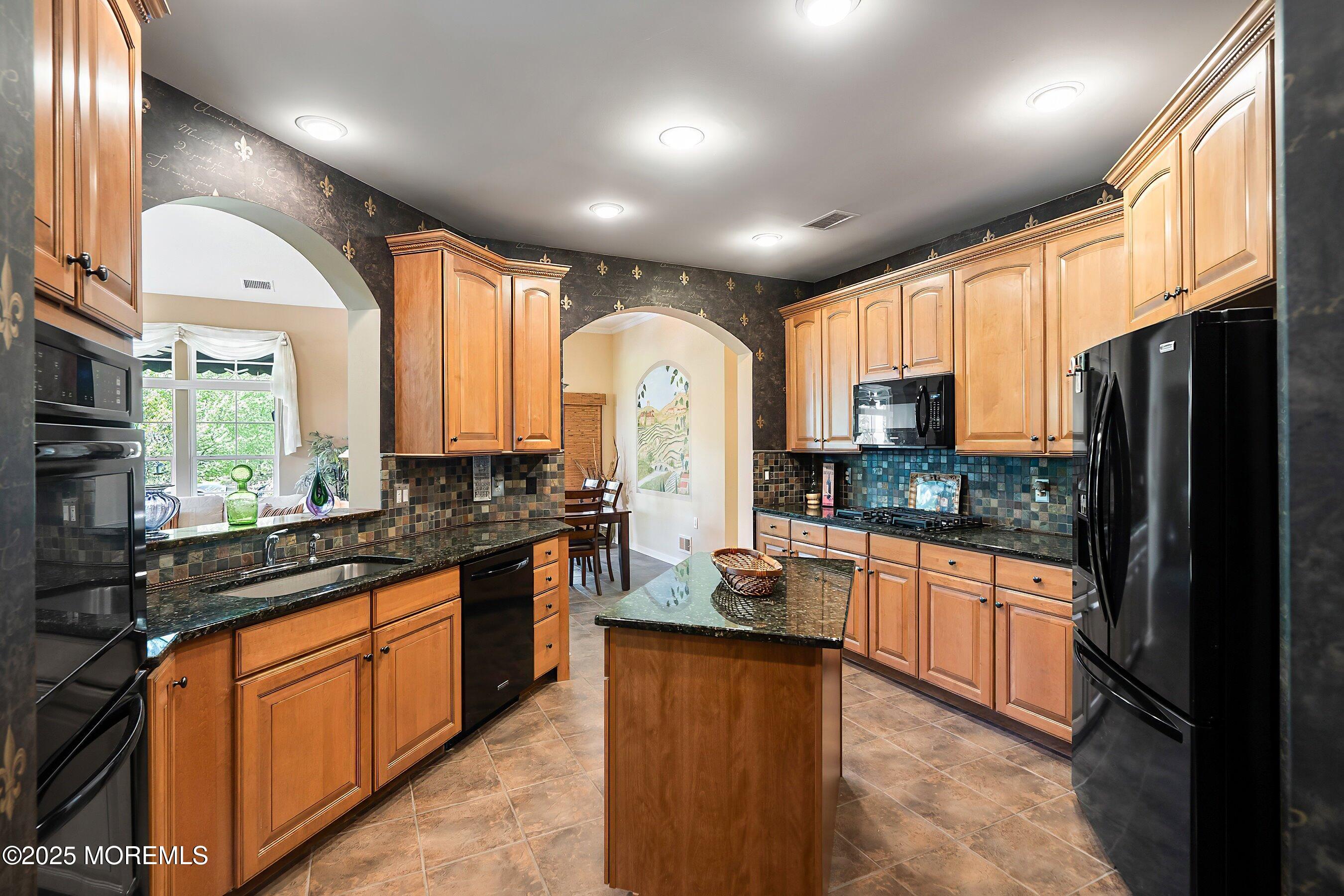 26 E Francesa Court, Farmingdale, New Jersey image 11