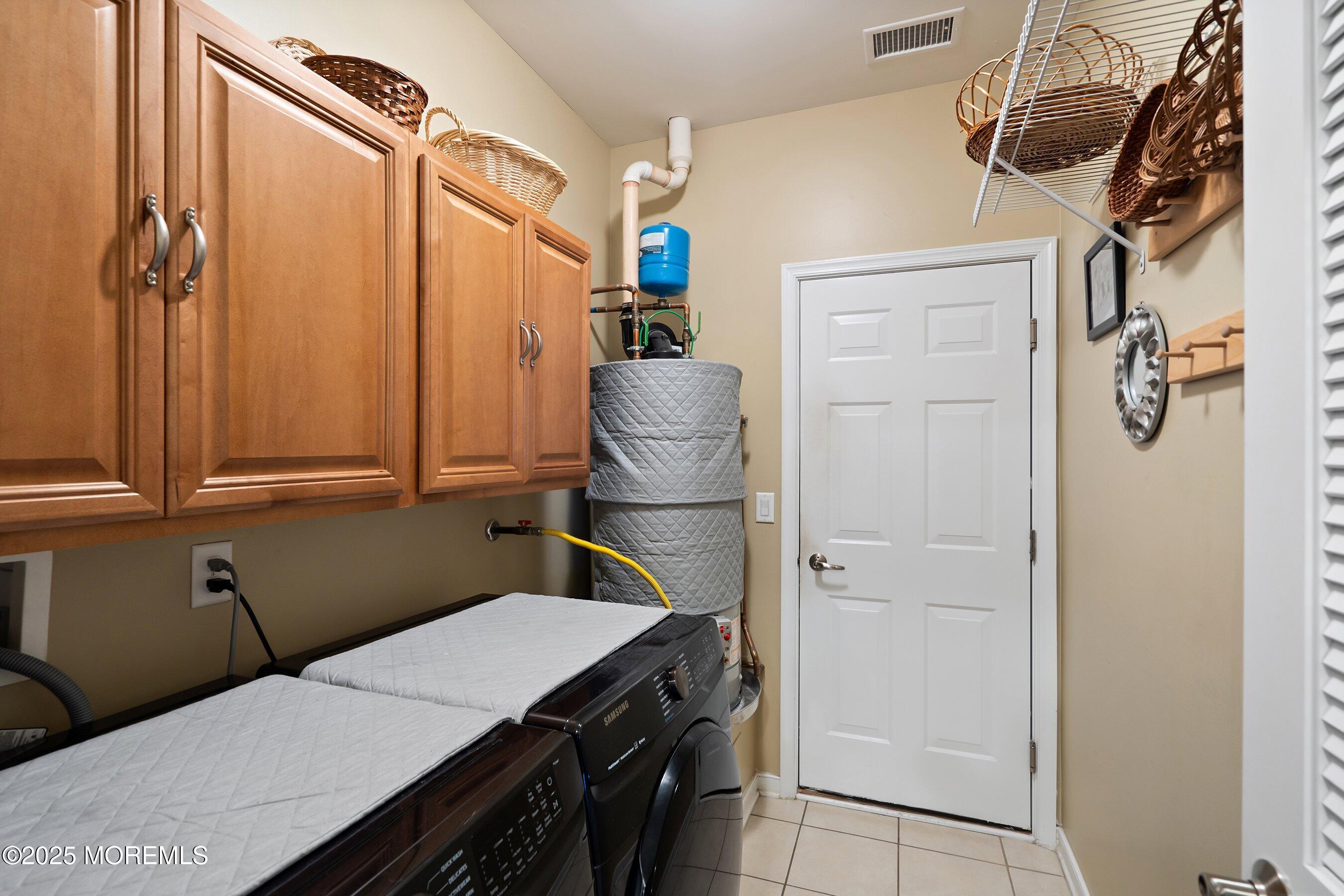 26 E Francesa Court, Farmingdale, New Jersey image 29